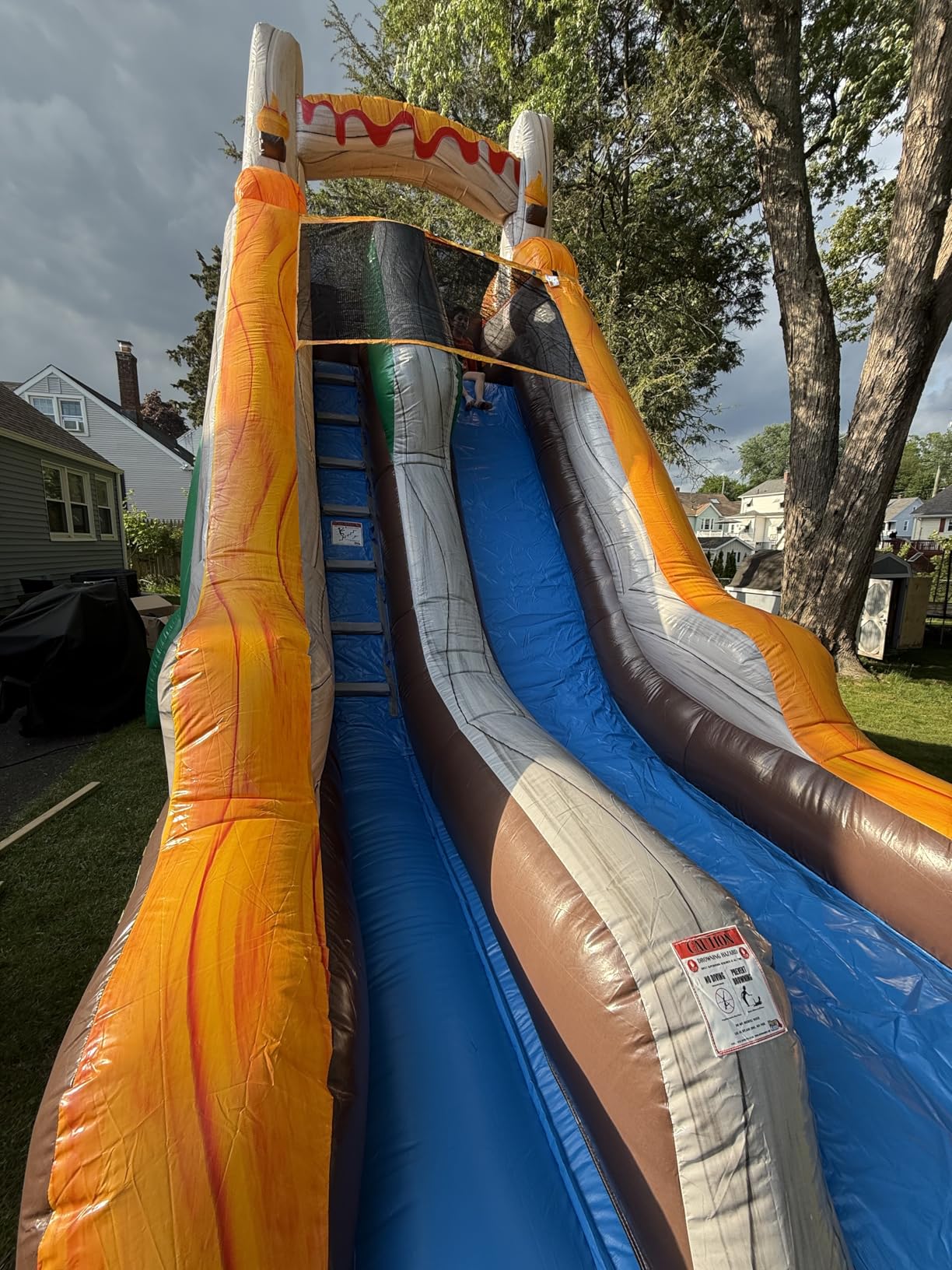 HeroKiddo 18ft T-Rex Inflatable Water Slide with Detachable Pool and Blower, 29ft Long- 100% Commercial PVC Vinyl, Heavy Duty Wet/Dry Slide for Kids and Adults, Front Load Entry for Easy Supervision customer photo 1