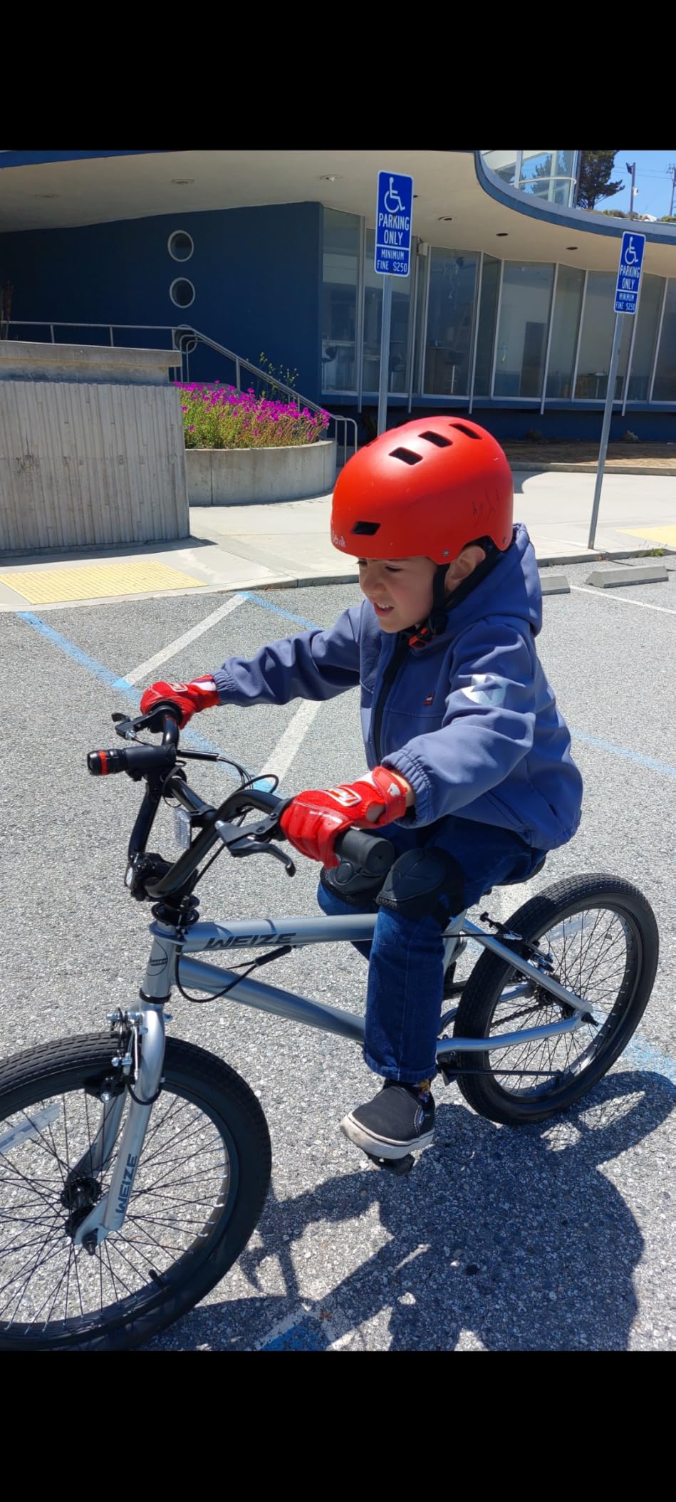 WEIZE Freestyle BMX Bike, 20 inch Trick Bicycle, Hi-Ten Steel Frame, 360 Degree Rotor Freestyle, 4 Pegs Single Speed Beginner-Level to Advanced Riders customer photo 2