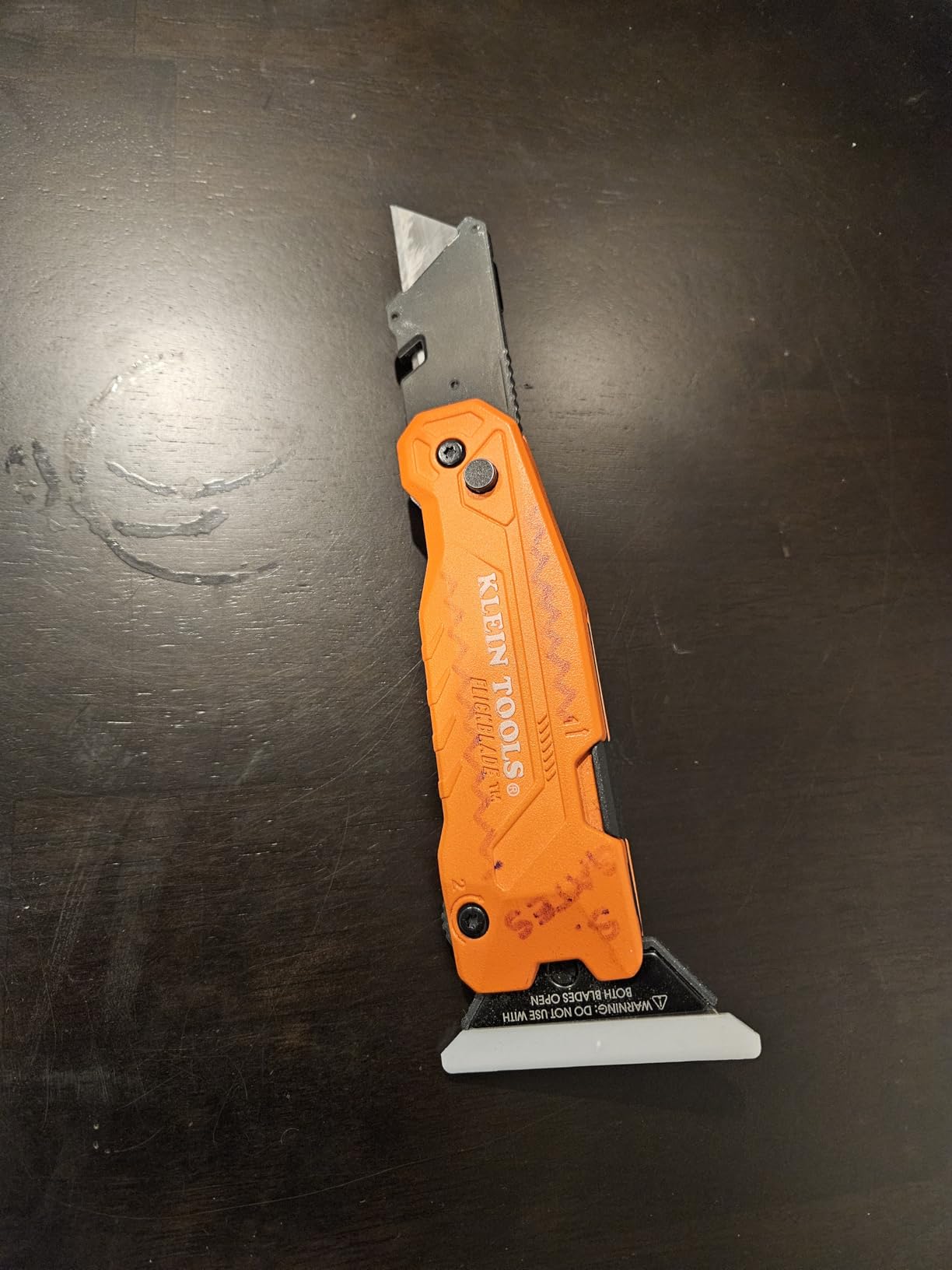 Klein Tools 44306 FLICKBLADE 2-in-1 Folding Utility Knife and Scraper with Built-In Blade Storage, Dual Locking Positions, Includes 3 Triple-Ground Carbon Steel Blades customer photo 1