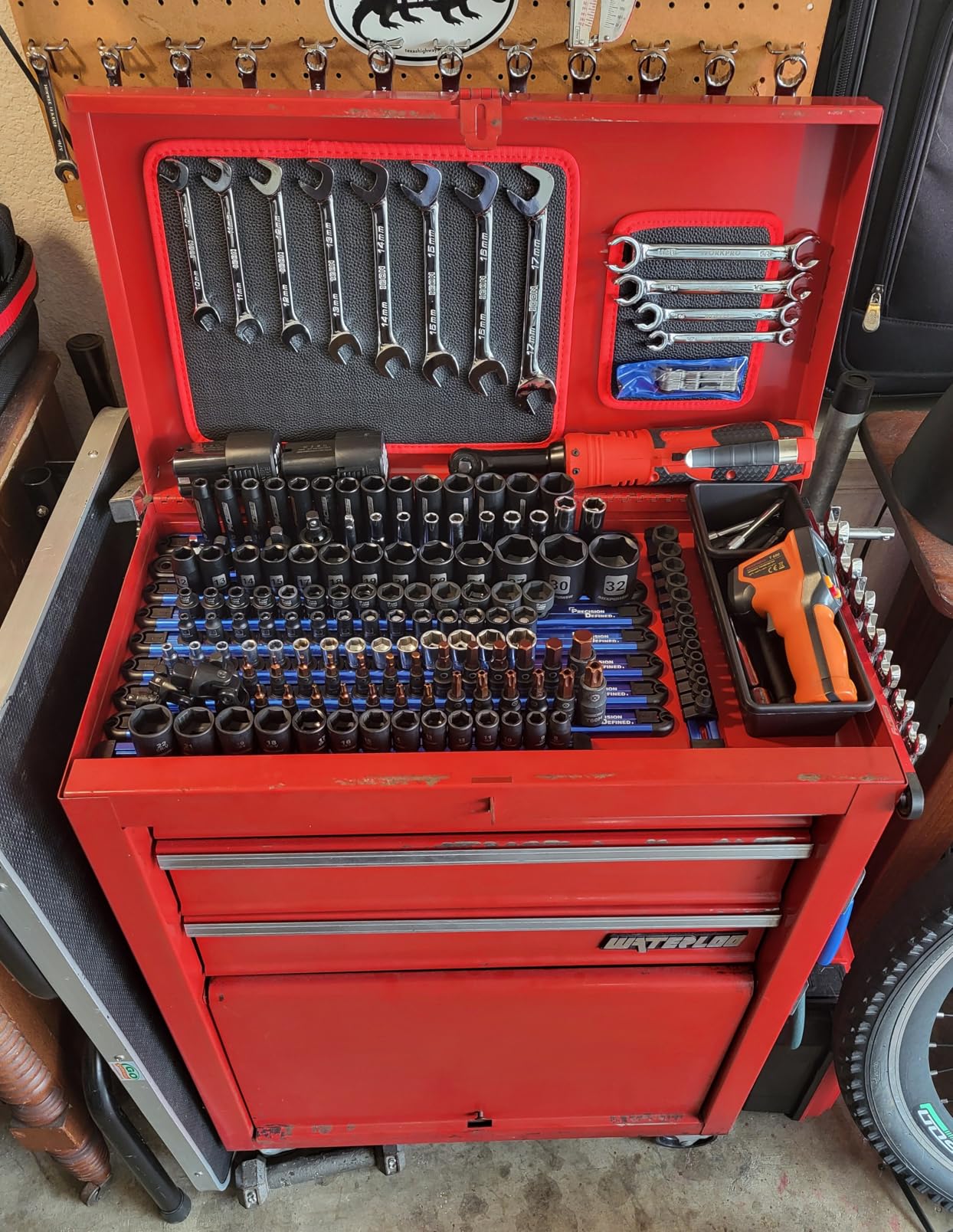 Arcomin 3PC Flexible Magnetic Tool Mat & Tray Holder - Magnetic Tool Tray, Flexible Magnetic Mat, PVC & Non-Slip for Garage Workshop, Auto Repair Tools (12.8x9.8/12.6x4/6.3x5.3in) customer photo 2