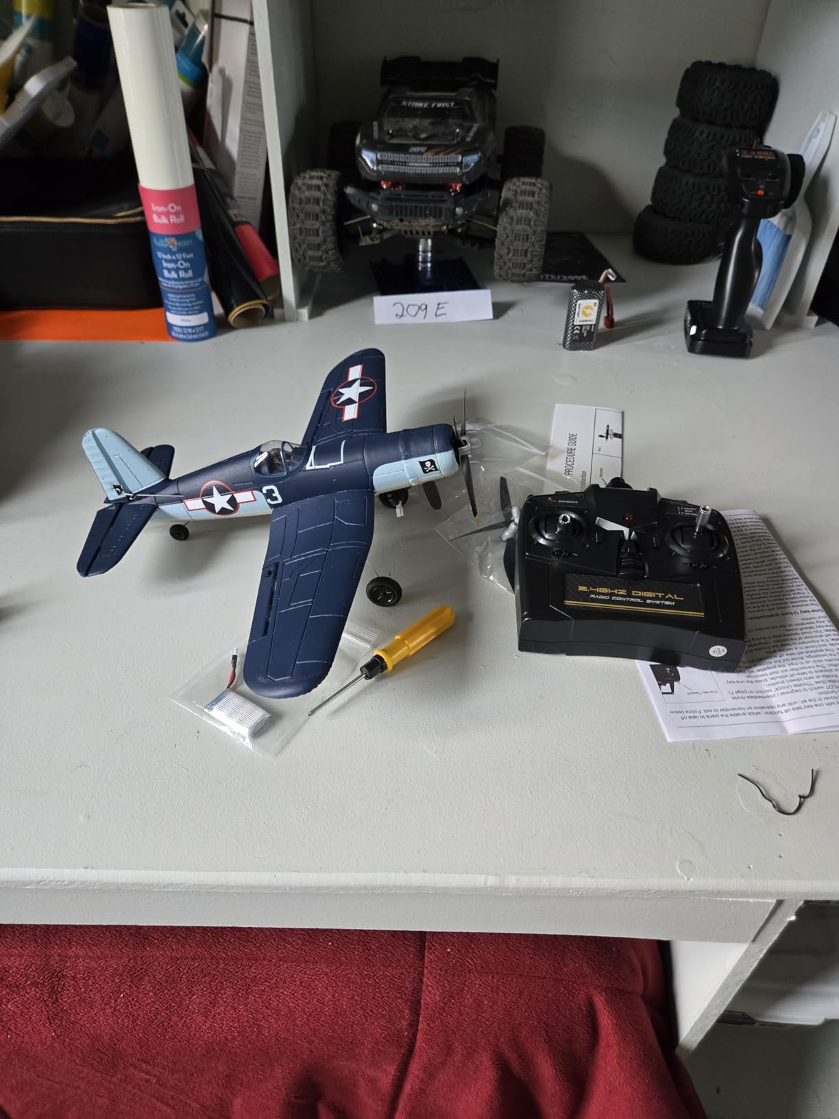 volantexrc RC Plane for Beginners, 4CH WWII RC Airplane T28 Trojan with Aileron, 2.4Ghz Remote Control Plane with Xpilot Self Righting & One Key Aerobatic for Adults (761-9 RTF Yellow) customer photo 1