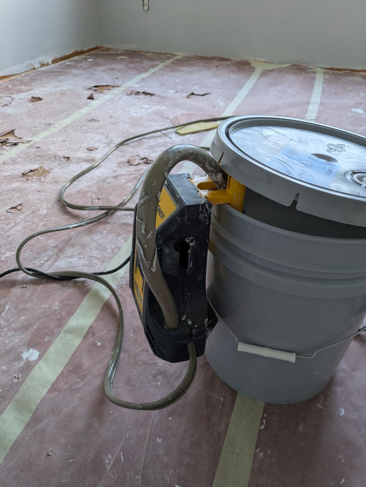 Wagner Spraytech 2461319 PowerFlow EZ Roller, Multi-Room Electric Powered Direct Feed Paint Roller, Great for Large and Multi-Room Painting Projects customer photo 2