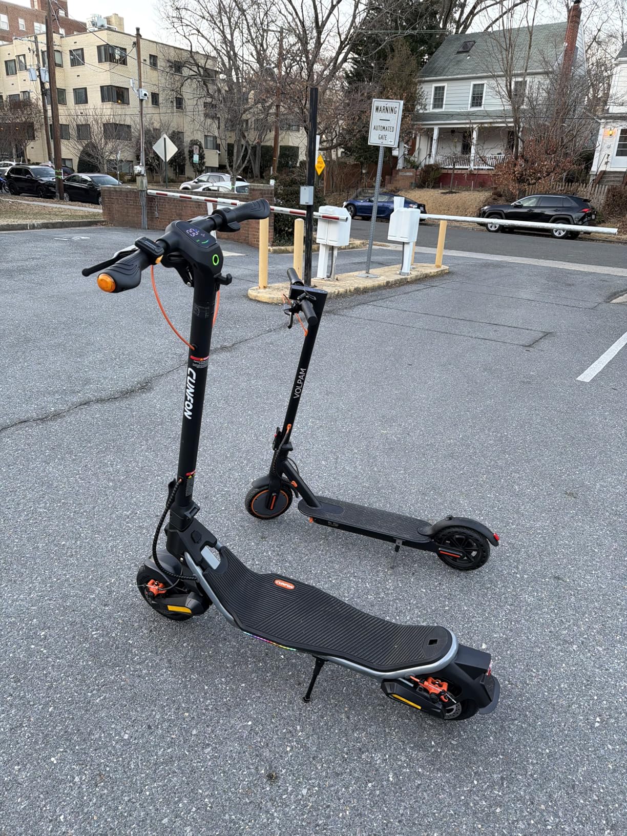 Electric Scooter- Electric Scooter for Adults, 1000/1600W Peak, up to 25-31MPH, 25-50Miles Range, 220-330lb Load, Foldable E-Scooter for Adult Teens with Damping Adjustable Suspensions, Turn Signals customer photo 1