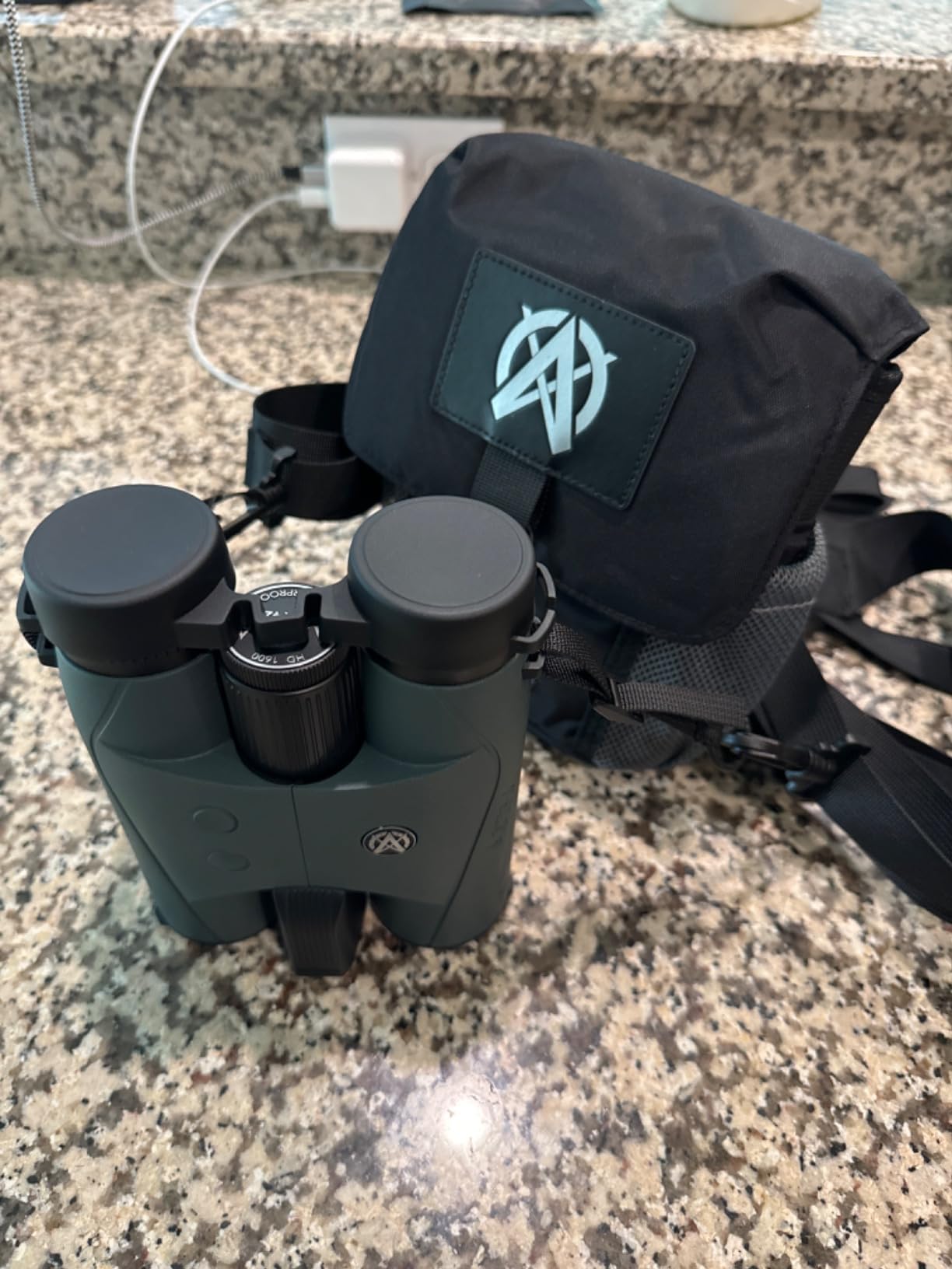 Astra Optix Laser Rangefinder Binoculars 10x42 for Hunting, Shooting & Golf - 2600 Yard Range, Built-in Ballistics, HD LCD Display, Fast 0.1s ±1 Yard Accuracy (2600 Yard Version) customer photo 1