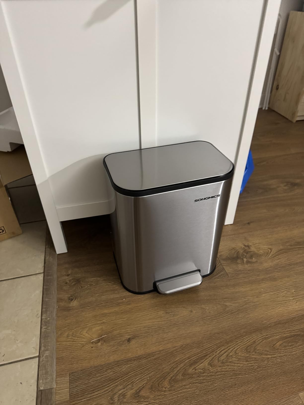 SONGMICS Trash Can, 2 x 8 Gallon (2 x 30 L) Double Compartment Garbage Can for Recycling, Stainless Steel, with 15 Liner Bags, Soft-Close Lids, Removable Buckets, Pedals, Silver ULTB160EZ01 customer photo 1