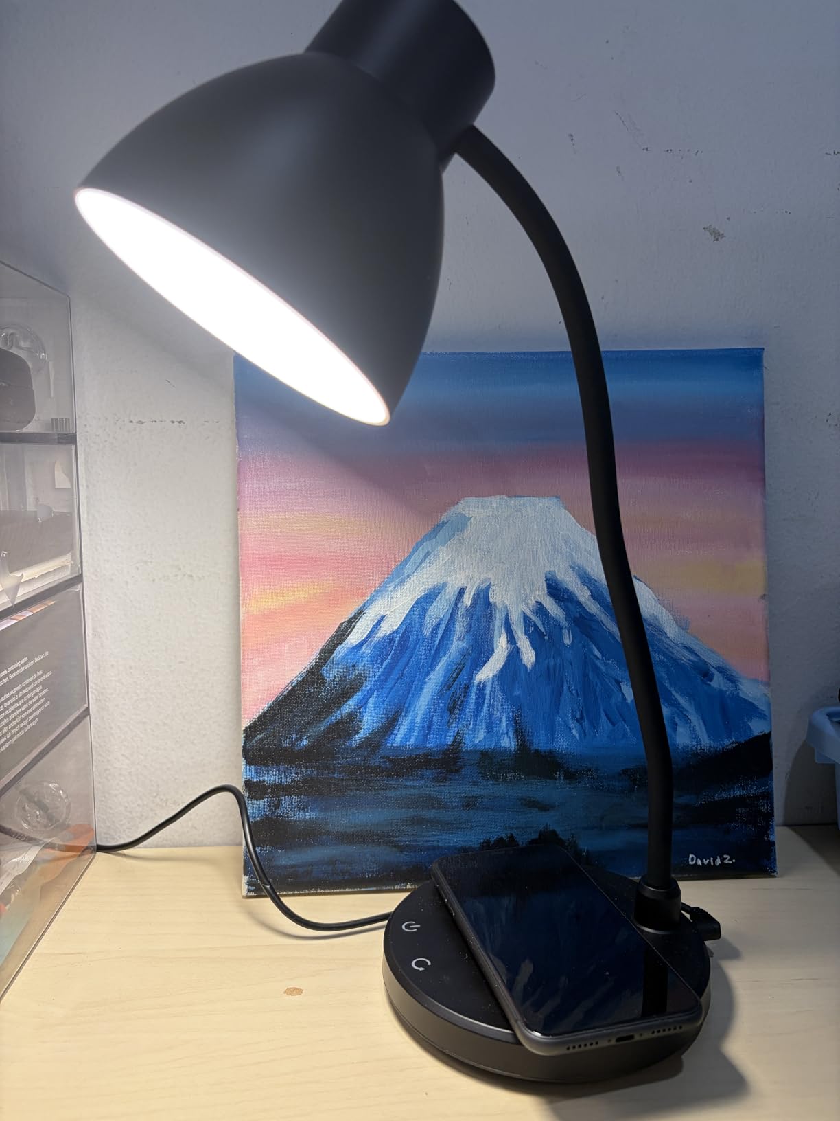 Desk Lamps for Home Office - LED Desk Lamp with Wireless Charger, 3 Color Modes Dimmable Eye-Caring Study Reading Desk Light, Small Flexible Arm Table Lamp for College Dorm Room Bedside, Black customer photo 1