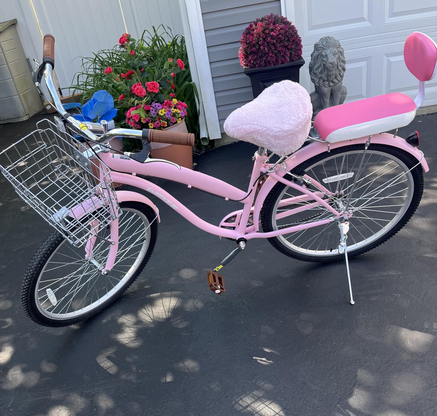 WEIZE Beach Cruiser Bike, 24/26 inch Commuter Bicycle for Adult Men and Women, Front & Rear Fenders, Comfortable City Bikes with Rear Rack & Basket, Ergonomic Upright Design customer photo 1