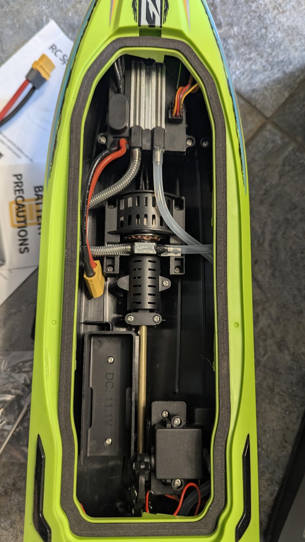 DEERC Fast Brushless RC Boat for Adults 40+KPH, 19