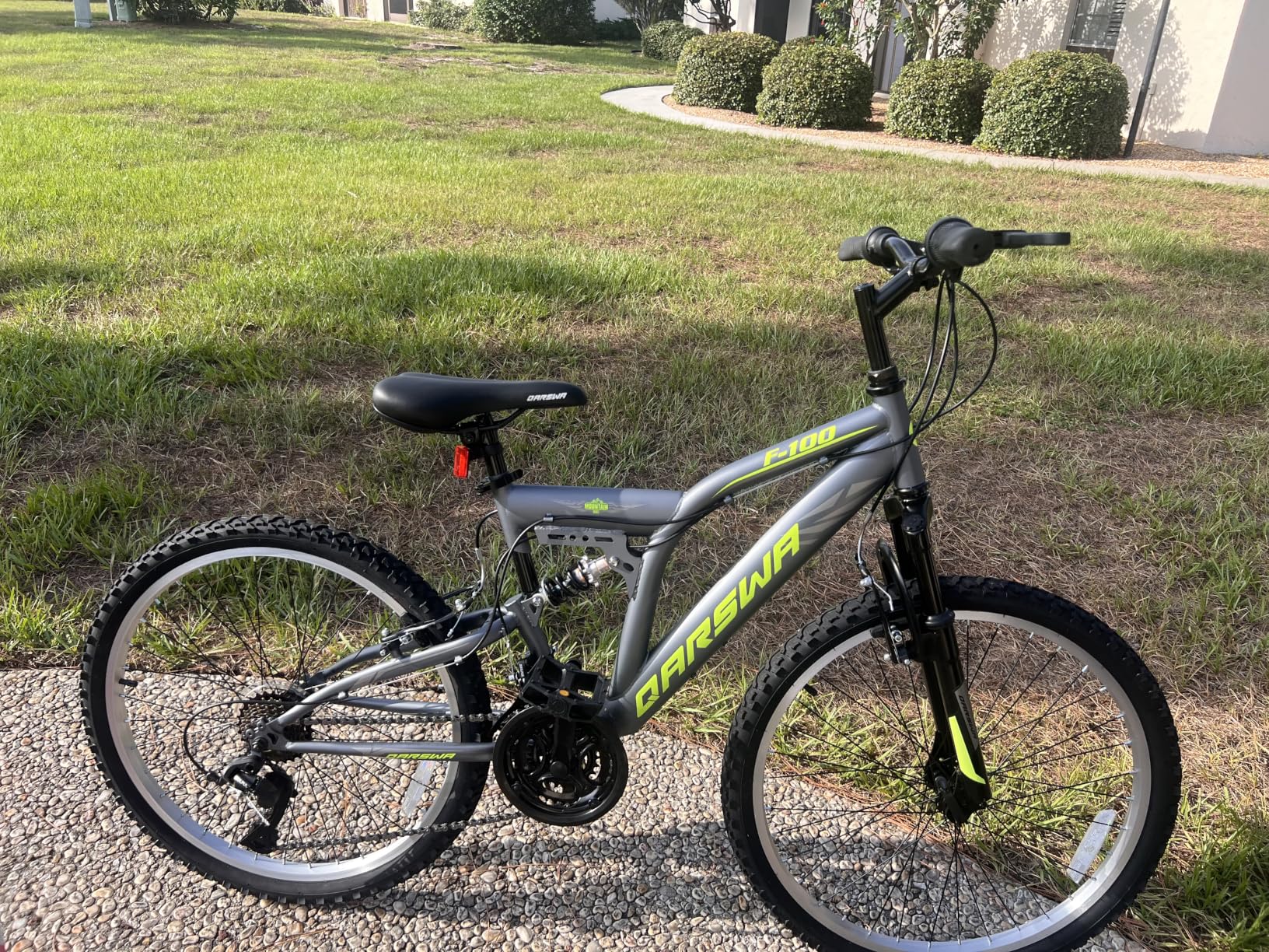 24/26 Inch Mountain Bike for Men & Women, 21-Speed Full Suspension MTB, High-Carbon Steel Frame, Quick Release Front Wheel, Dual Fenders, Easy Assembly, Trail & Commuter Bicycle customer photo 1