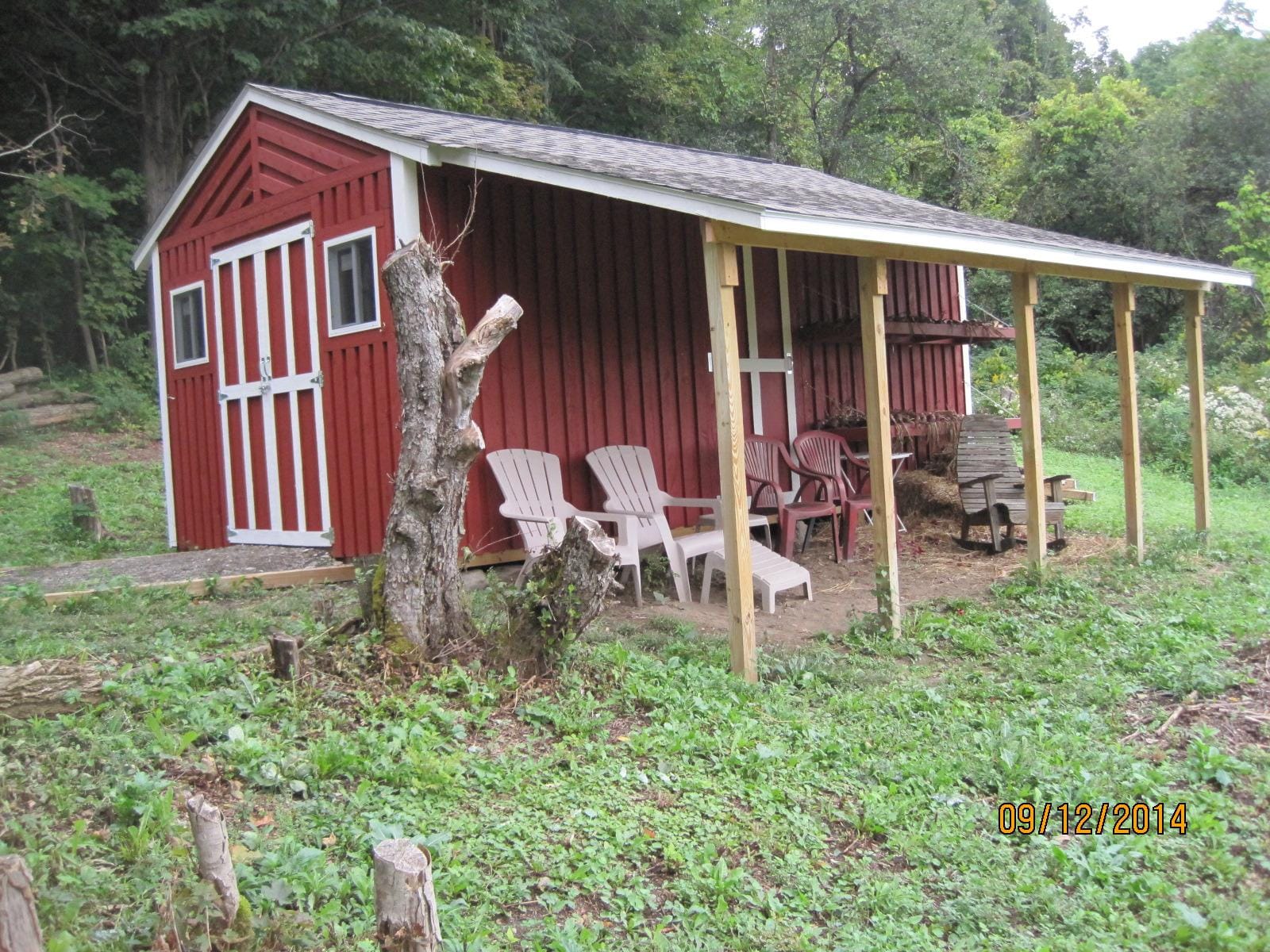 1 Gallon White Exterior Barn & Fence Latex Paint 18-3121-70 GL customer photo 1