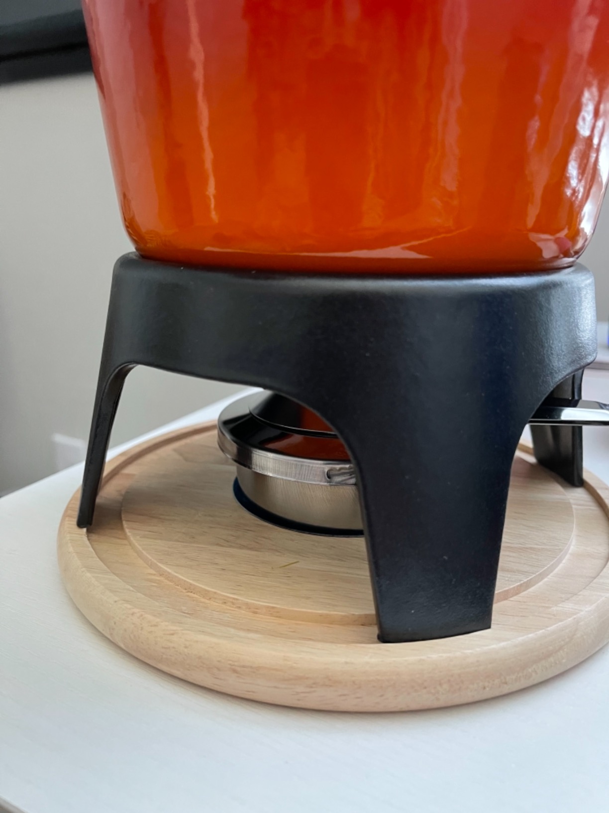 Swissmar Sierra Cast Iron Fondue Set, 1.6 Quart / 1.6 Liter - 12-Pieces, Gradient Orange customer photo 2