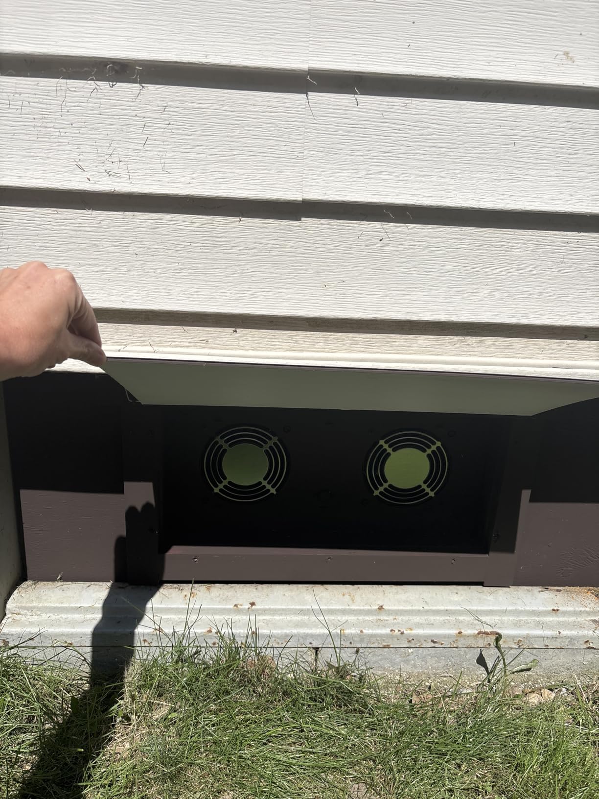 Tjernlund V2D Underaire Crawlspace Ventilator Fan Moisture Reducing 220 CFM customer photo 2