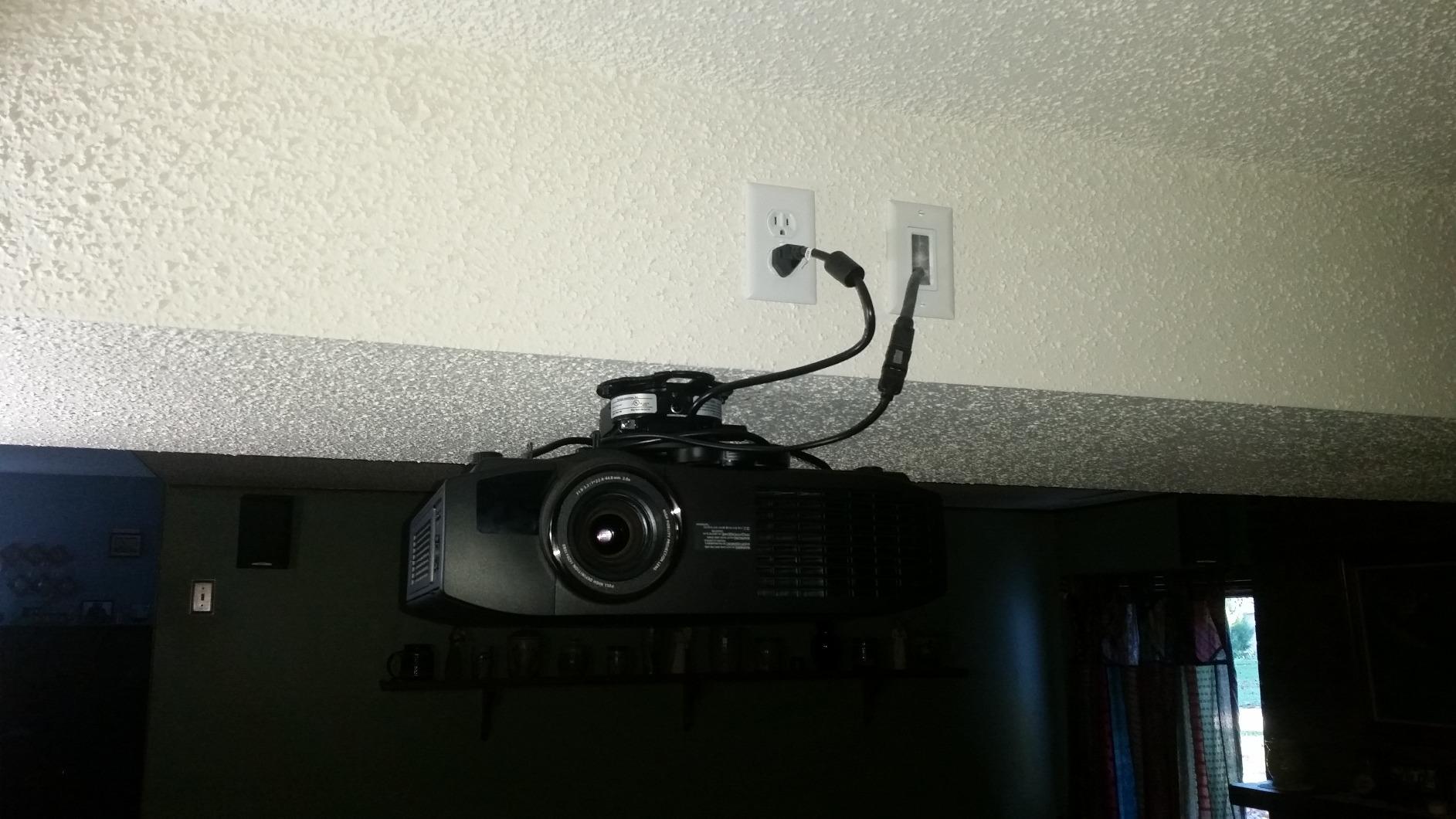 Peerless-AV PRG-UNV: Precision Gear Projector Mount for Multimedia Projectors up to 50lb (22kg) in Black customer photo 1