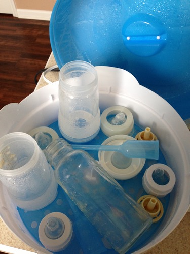 Dr. Brown's Microwave Steam Sterilizer for Baby Bottles and Essentials customer photo 2