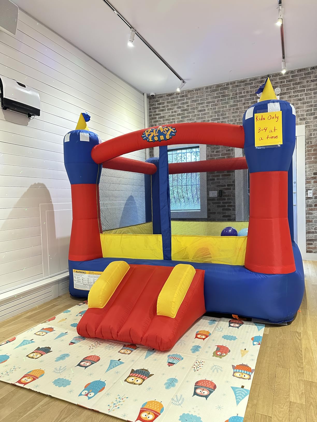 Blast Zone Magic Castle - Inflatable Bounce House with Blower - Premium Quality - Indoor/Outdoor - Portable - Sets Up in Seconds customer photo 1