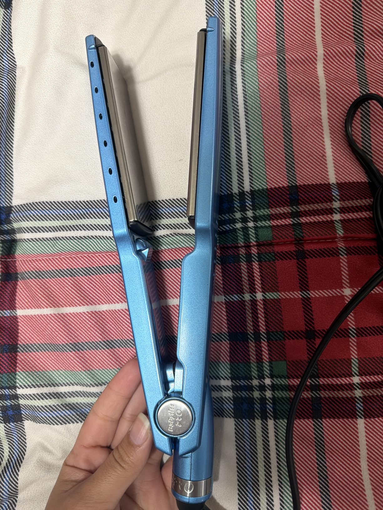 BabylissPRO Nano Titanium Ionic Hair Straightener, Professional Flat Iron for All Hair Types customer photo 2