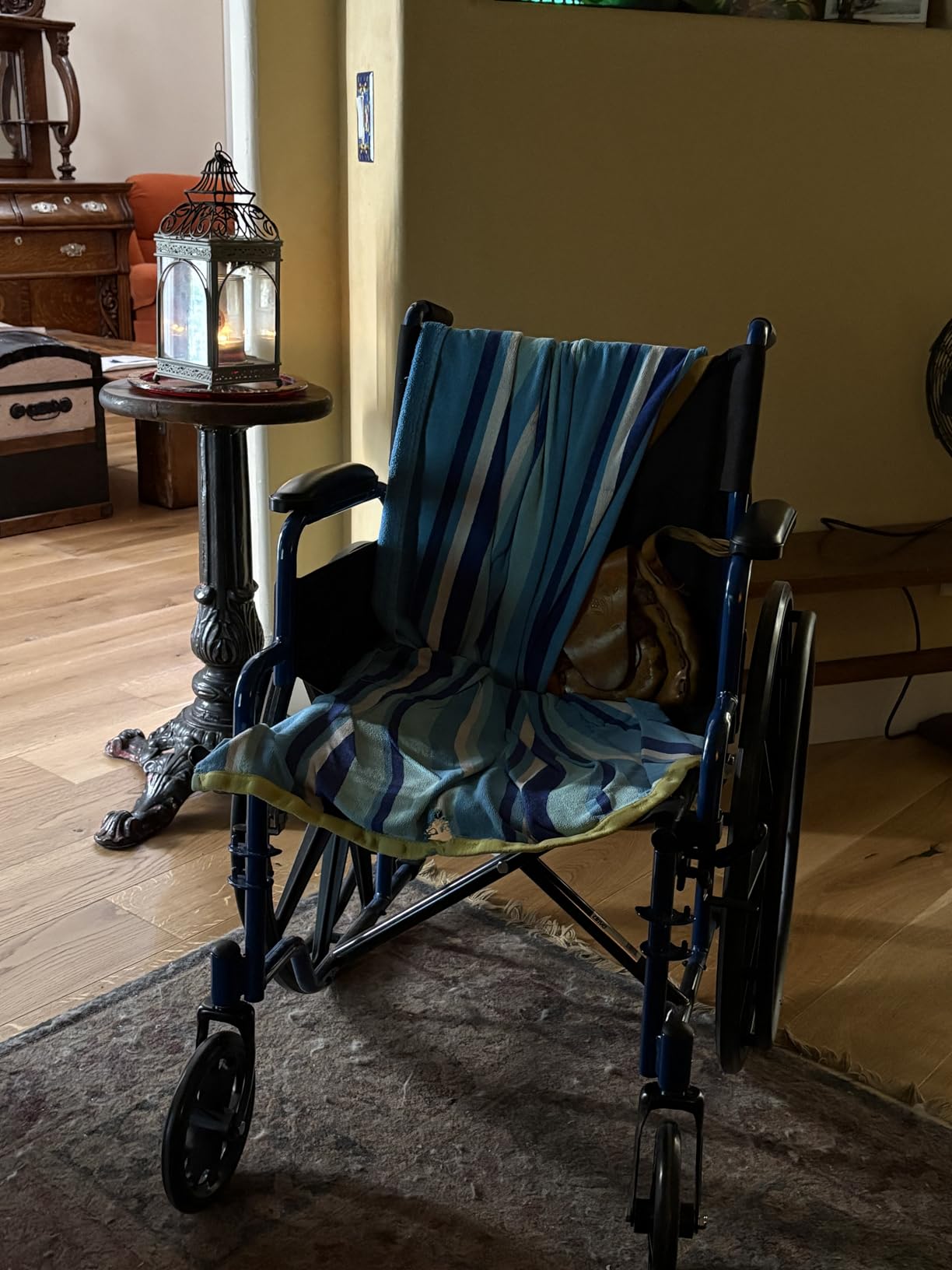 Drive Medical Blue Streak Lightweight Wheelchair - Portable Folding Mobility Aid - Swing-Away Footrests - Desk Arms - Durable Steel Frame - Easy Transport & Storage - 18-Inch Seat customer photo 2