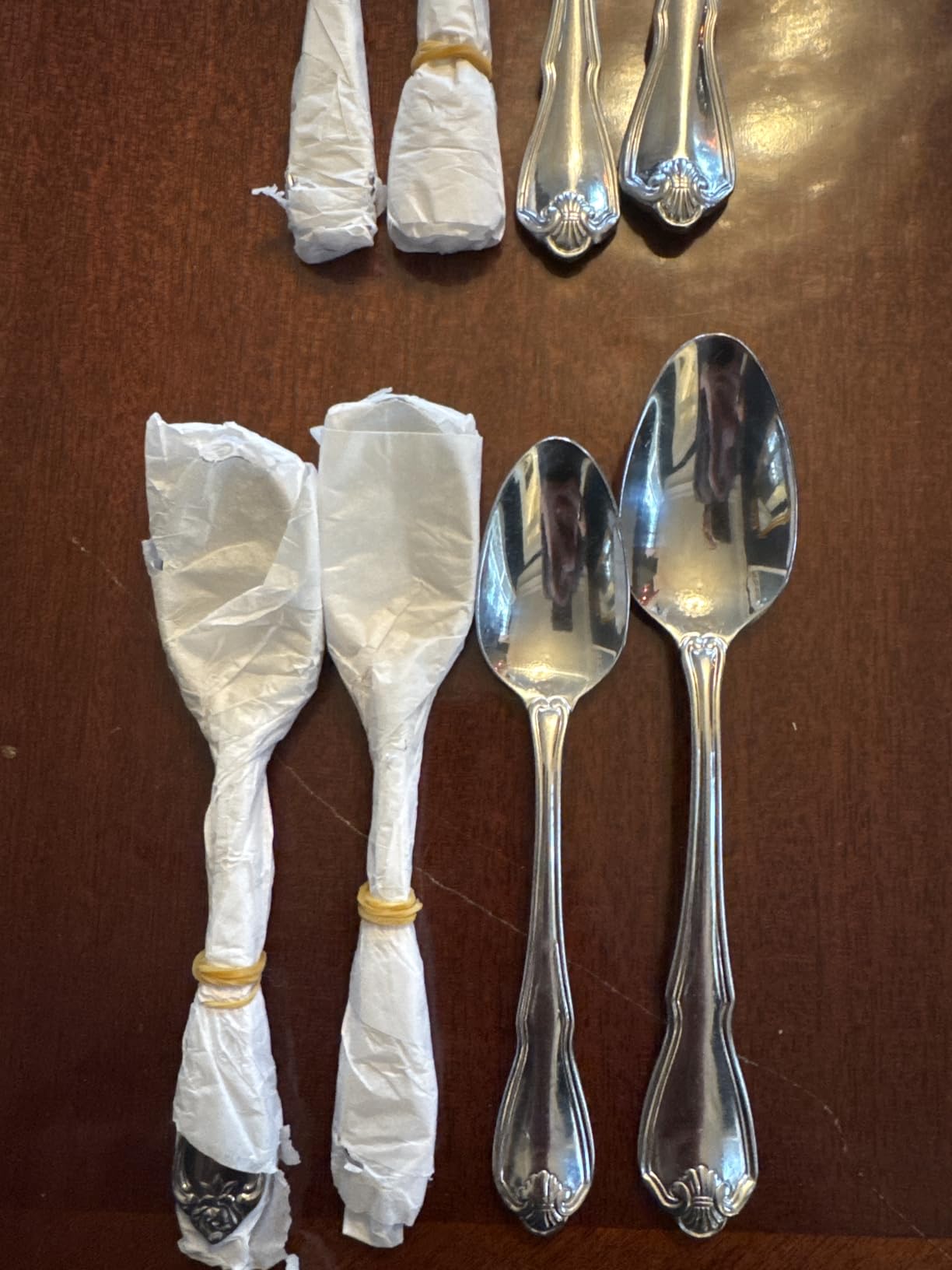 Oneida True Rose 45 Piece Everyday Flatware, Service for 8, 18/0 Stainless Steel, Silverware Set, Silver | mirror finish, dishwasher safe | includes serving spoons and utensil set | cutlery set, wedding silverware customer photo 1