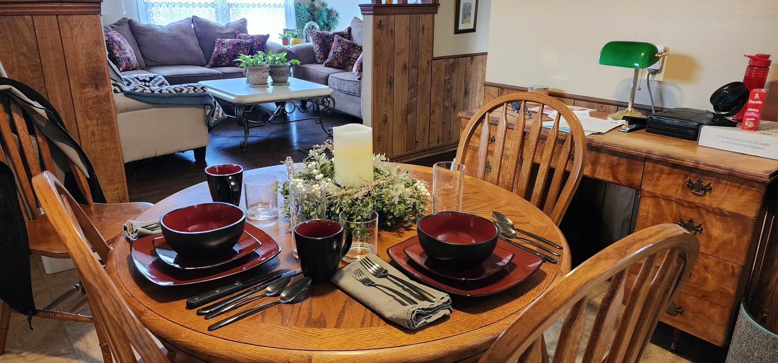 Gibson Elite Soho Lounge Square 16-Piece Dinnerware Set, Service for 4, Reactive Glaze Stoneware Plates and Bowls, Modern Dishes, Microwave & Dishwasher Safe - Red and Black customer photo 2