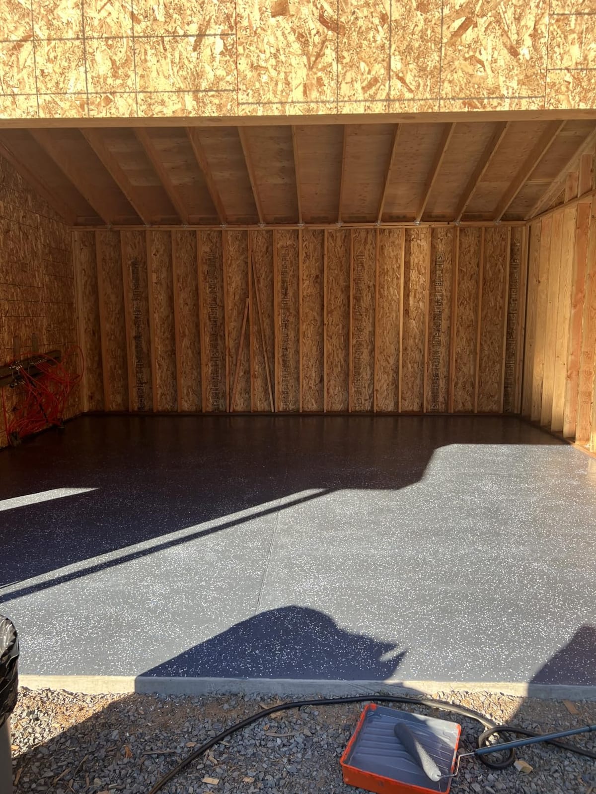 Rust-Oleum EpoxyShield Gloss Gray Garage Floor Coating Kit, 1 Car customer photo 1