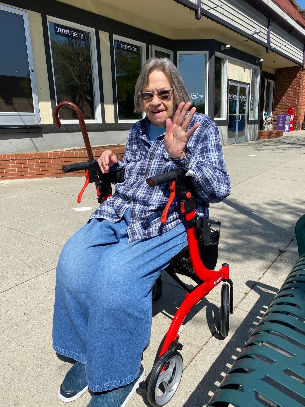 Drive Medical RTL10266 Nitro Euro-Style 4-Wheel Rollator Walker With Seat, Red customer photo 2