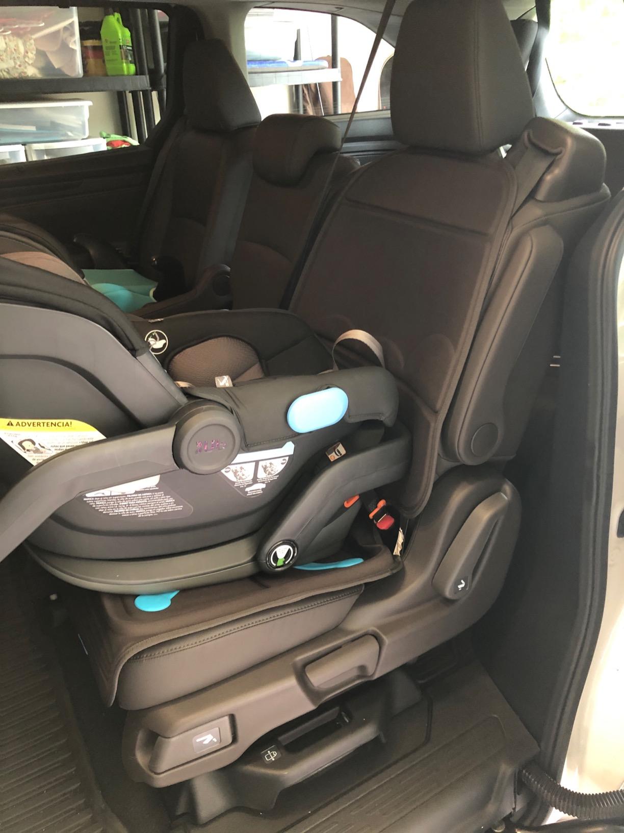 Munchkin Elite Seat Guardian Car Seat Protector, Dark Grey customer photo 1