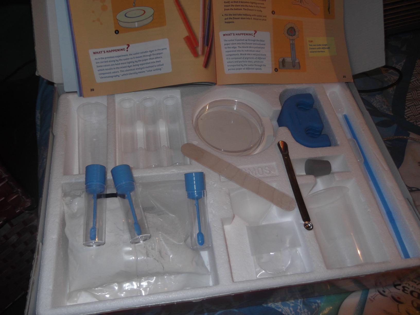 Thames and Kosmos Kids First Chemistry Set Science Kit customer photo 1
