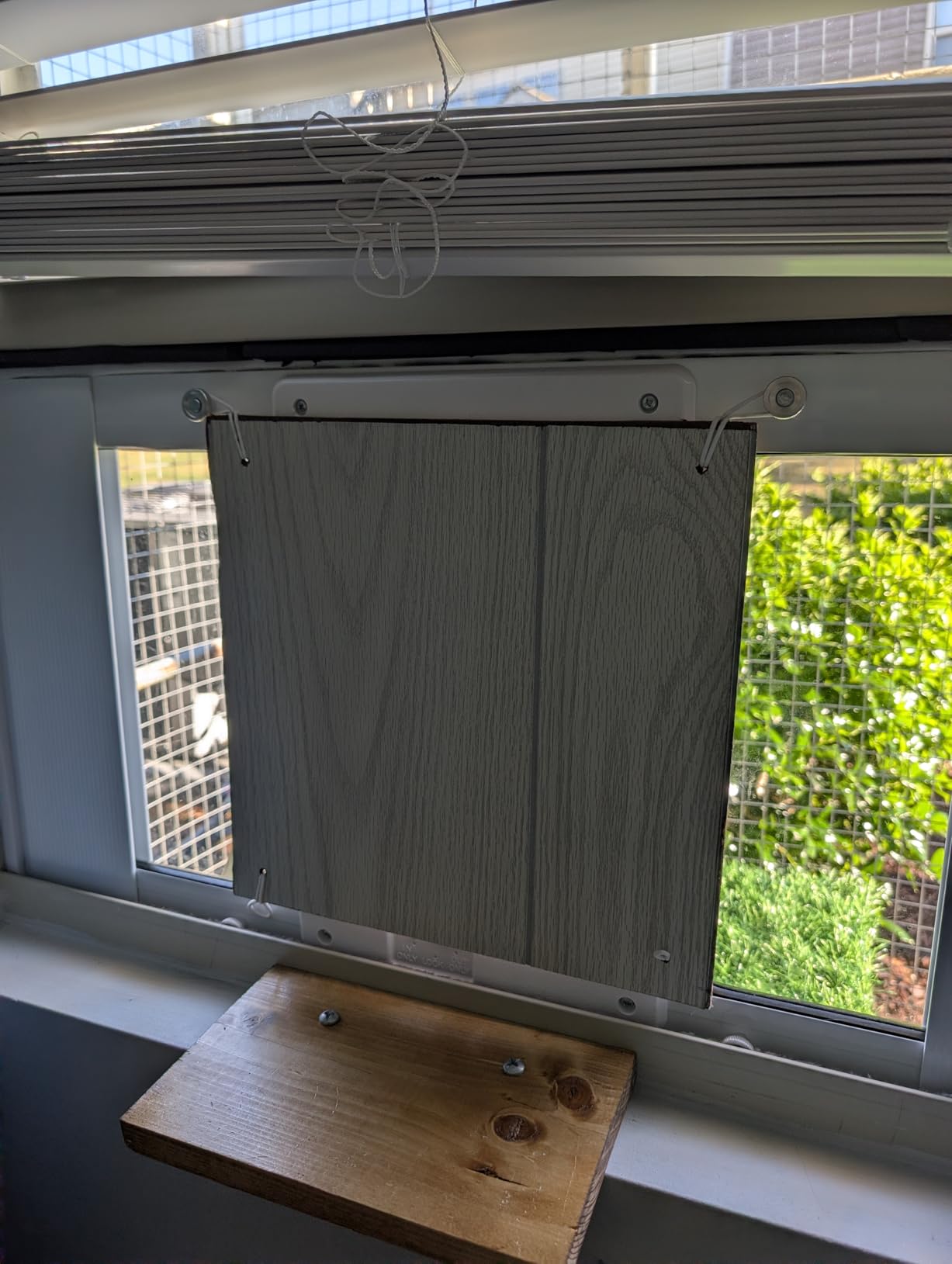 Ideal Pet Products Aluminum Sash Window Pet Door | Adjustable to Fit Window Widths 33