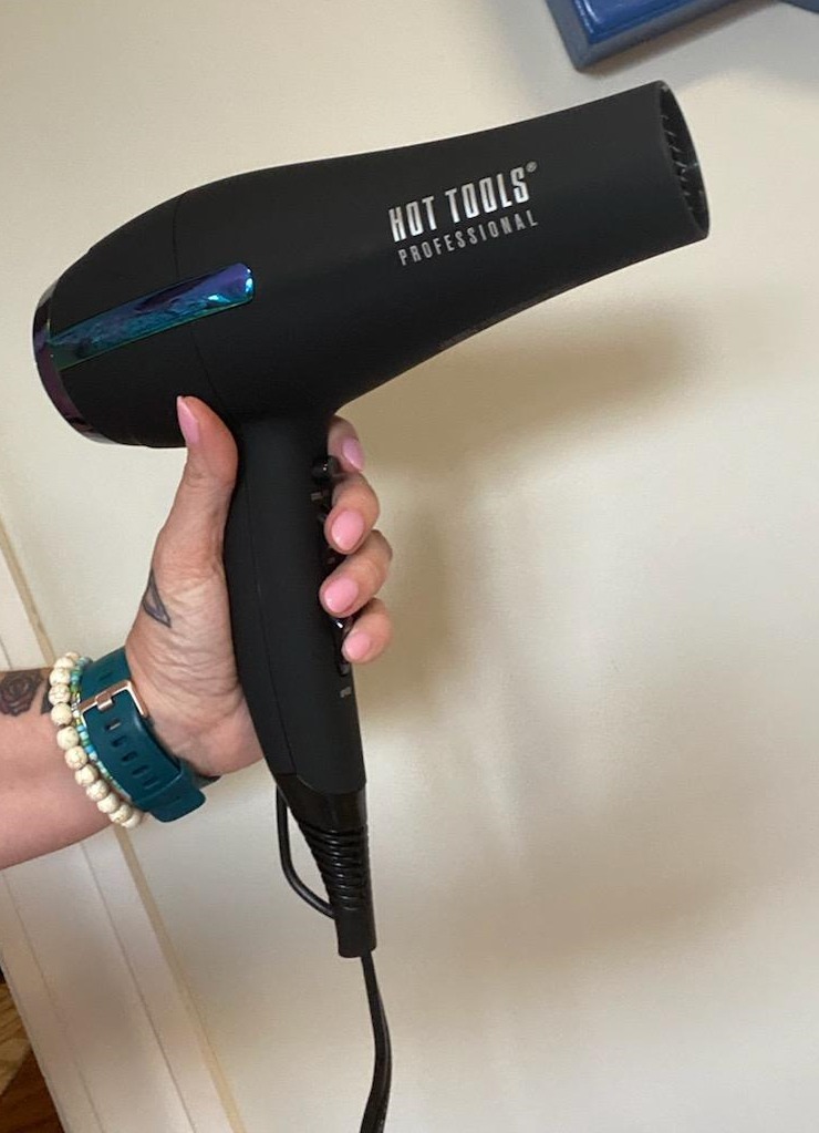 Hot Tools Pro Artist 1875 Watt Turbo Ceramic + Ionic Hair Dryer, Purple | Fast Drying, Lightweight, 6 Heat/Speed Options + Cool Shot, Includes Diffuser, Concentrator & Styling Pik customer photo 2