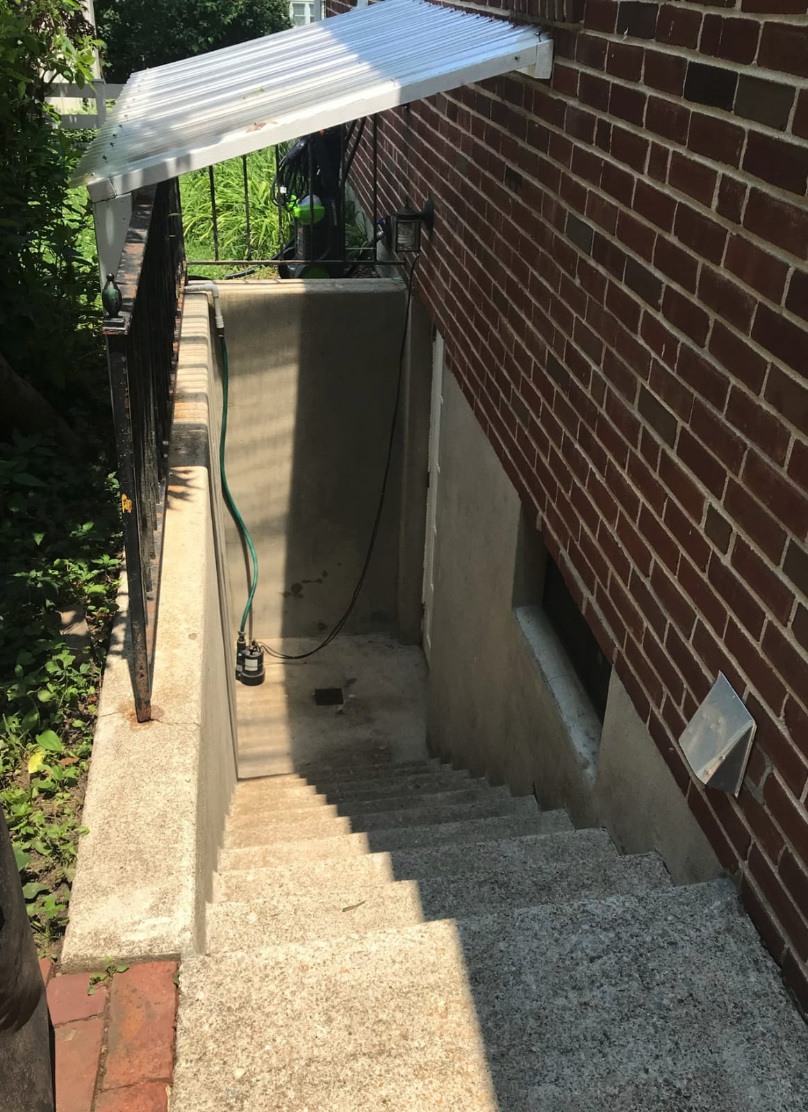 Siloxa-Tek 8500 Ready to Use - 1 Gallon Penetrating Concrete Sealer, Water and Salt Repellent. Clear, Water-Based DOT Approved Silane/Siloxane for Concrete, Brick, Masonry & Pavers customer photo 2
