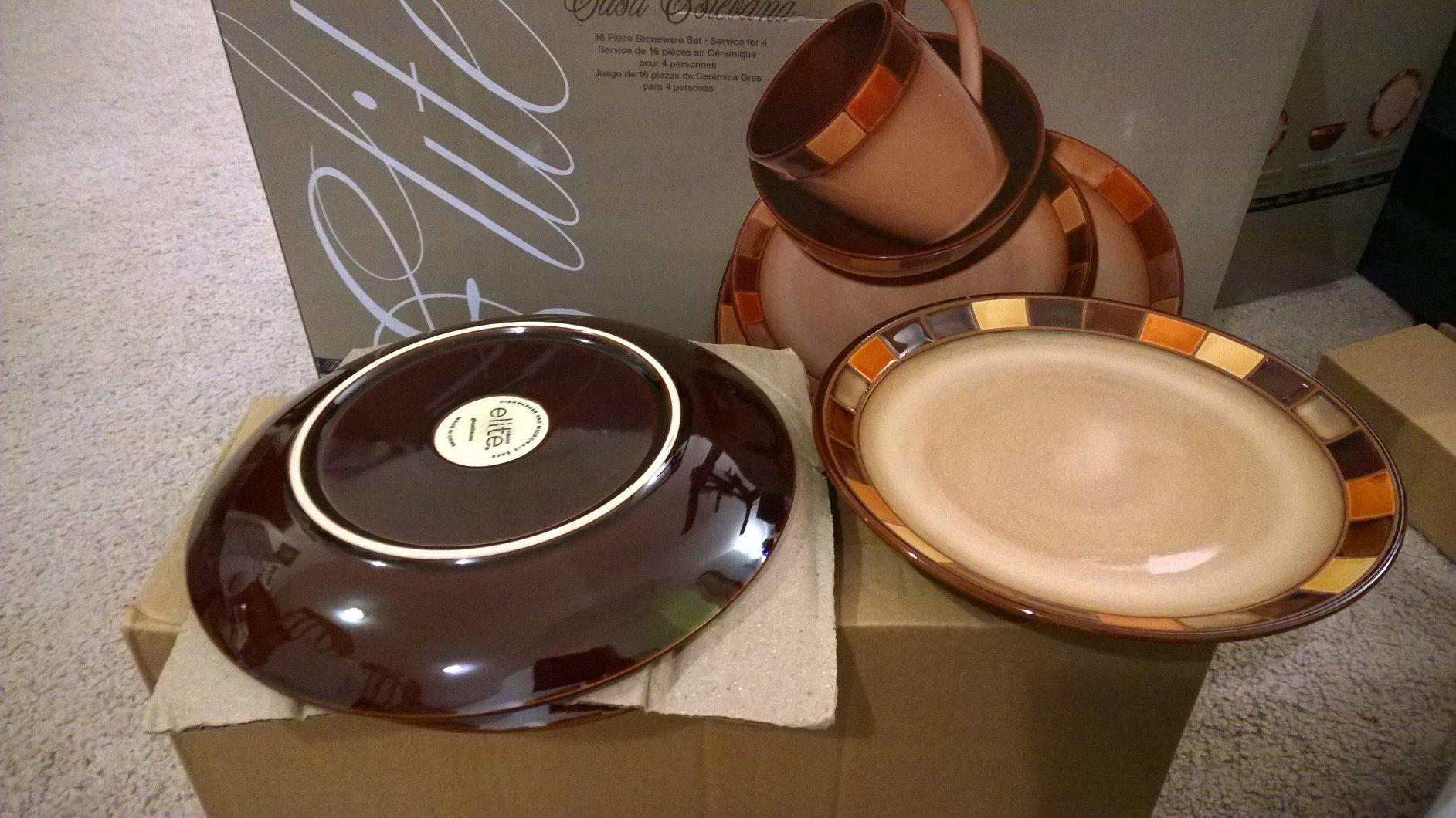 Gibson Elite Tequesta Square Reactive Glaze Stoneware Plates and Bowls Dishes Dinnerware Set, Service for 4 (16pcs), Taupe customer photo 1