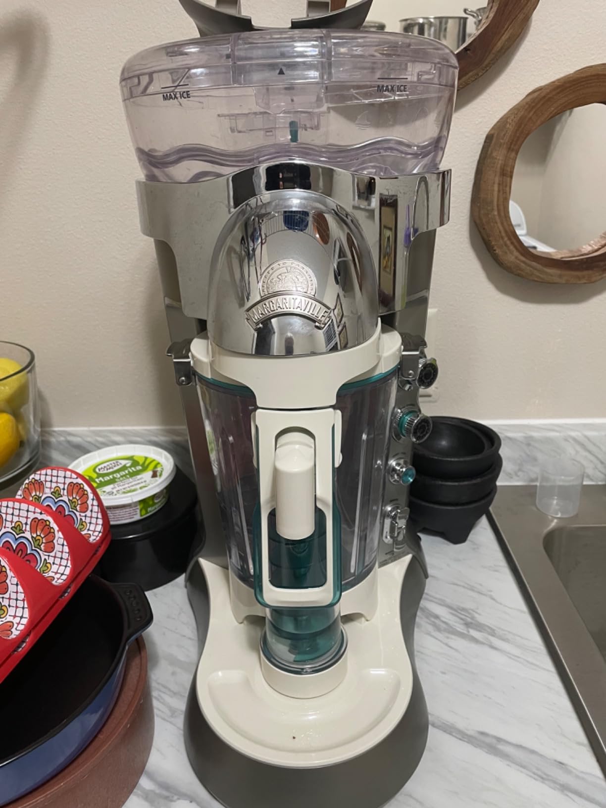 Margaritaville Bali Frozen Concoction Maker with Self-Dispensing Lever Automated Drink Mixer for Smoothies Margaritas Daiquiris and Colada 60 oz. Jar Gray customer photo 1
