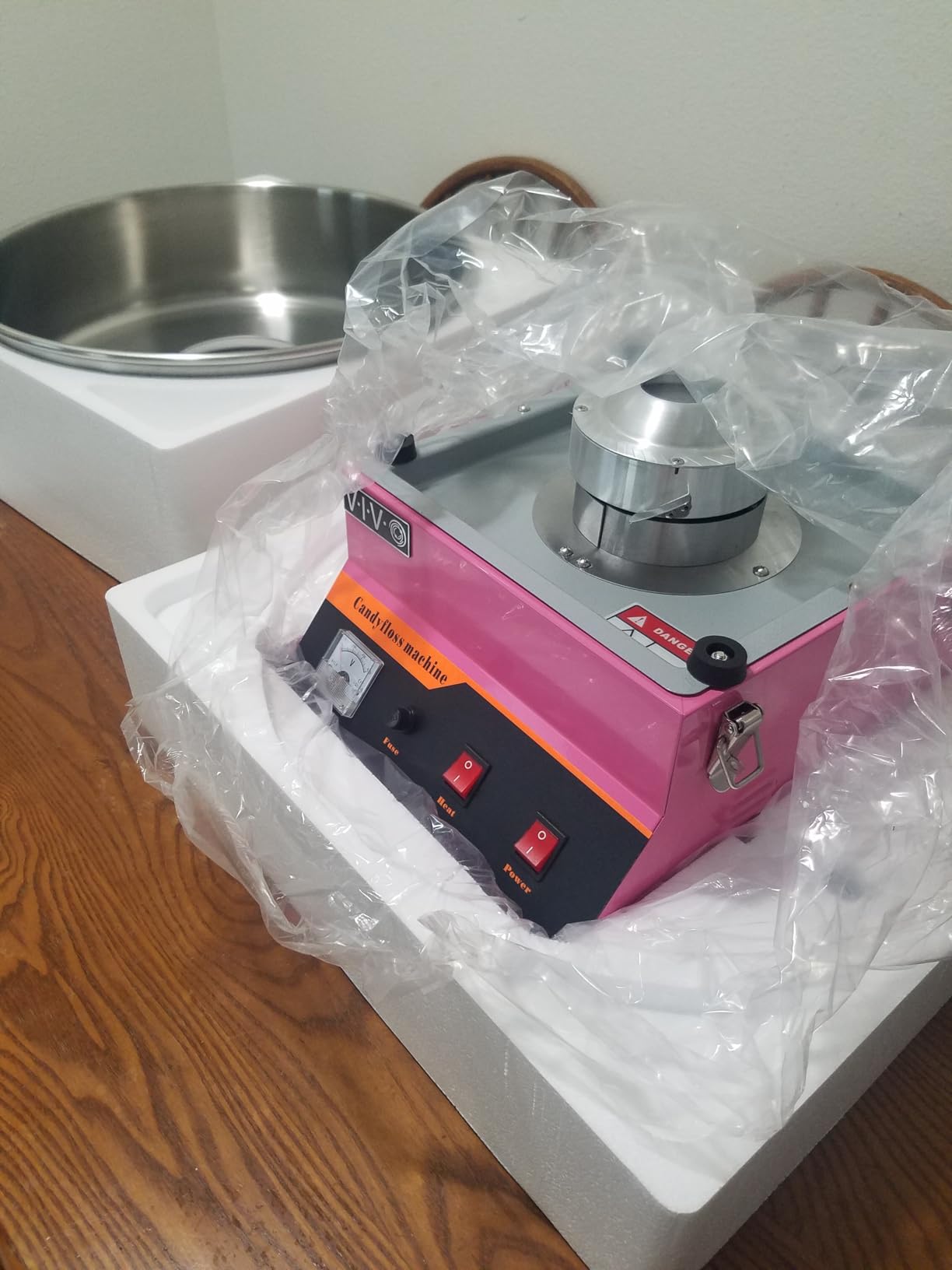 VIVO Pink 1030W Electric Cotton Candy Machine, Commercial Candy Floss Maker, 20 inch Stainless Steel Bowl with Sugar Scoop, Easy Home Use, CANDY-V001 customer photo 1
