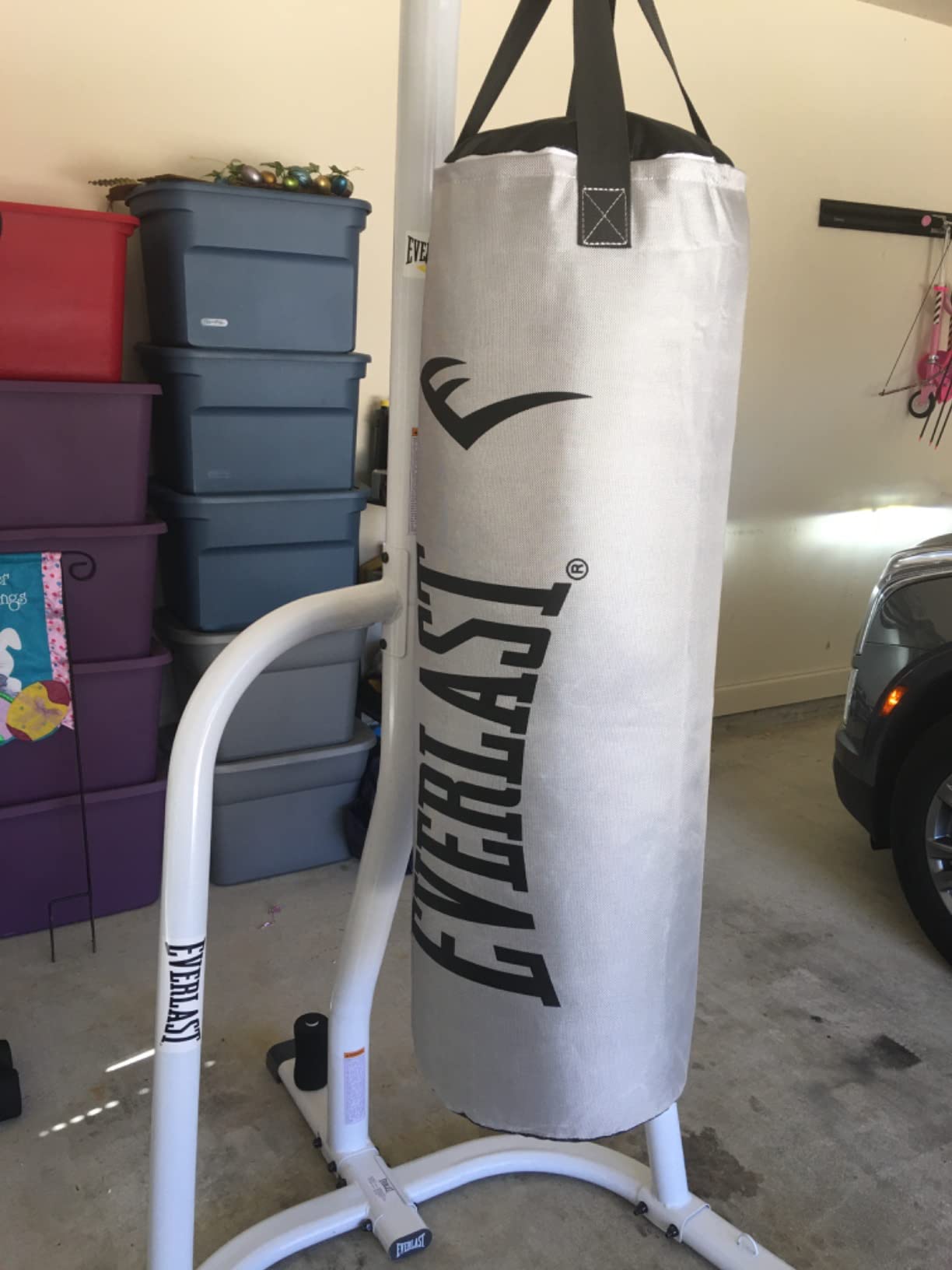 Everlast Single Station Heavy Bag Stand with a 70-lb. Heavy Bag Kit customer photo 2