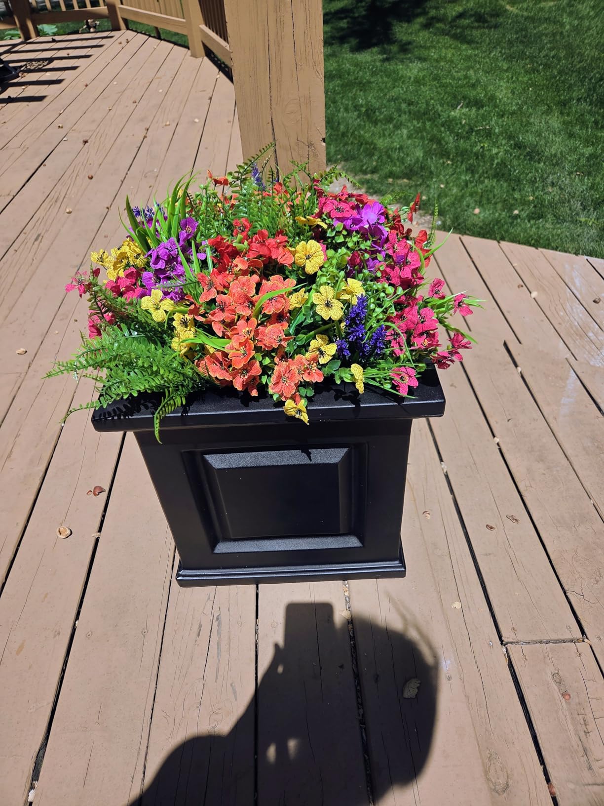 Mayne Nantucket 16-Inch Square Planter - Self-Watering, Weather-Resistant Planter for Flowers - Durable Outdoor Design for Patio, Porch, or Entryway, Black customer photo 2