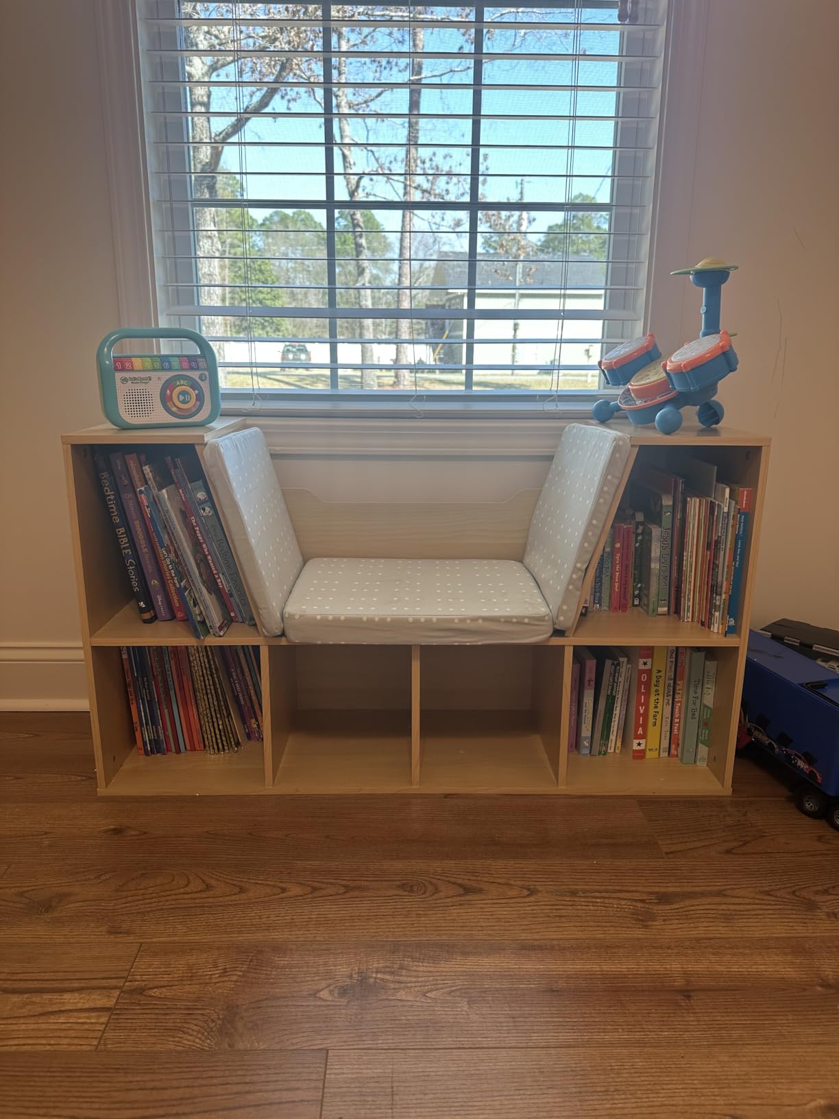 KidKraft Wooden Bookcase with Reading Nook, Six Shelves and Gray Cushion - Espresso customer photo 1