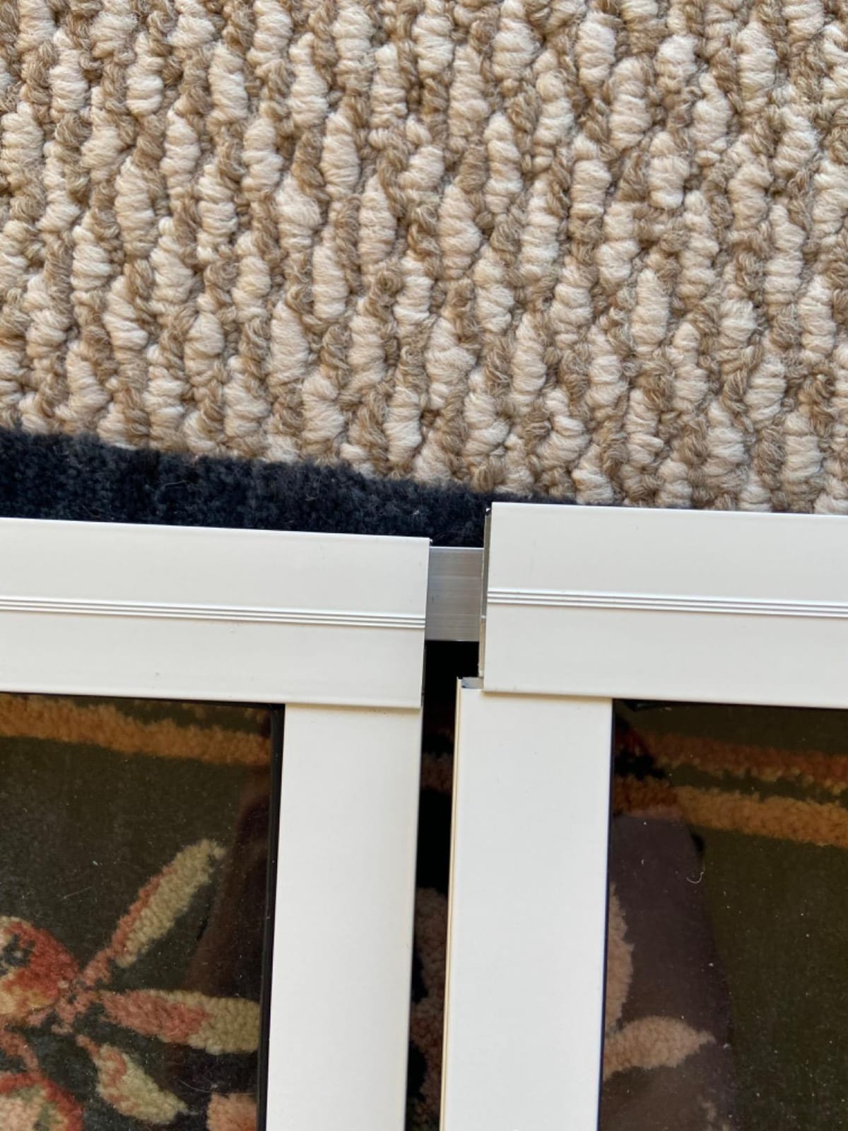 PetSafe Sliding Glass Pet Door, Aluminum Frame, Pets Up to 100 lb, Large customer photo 2
