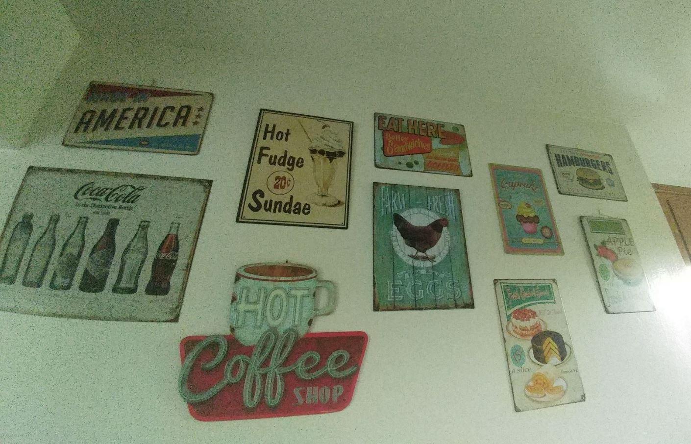ERLOOD Made in America Retro Metal Vintage Tin Sign 12 x 8 customer photo 2