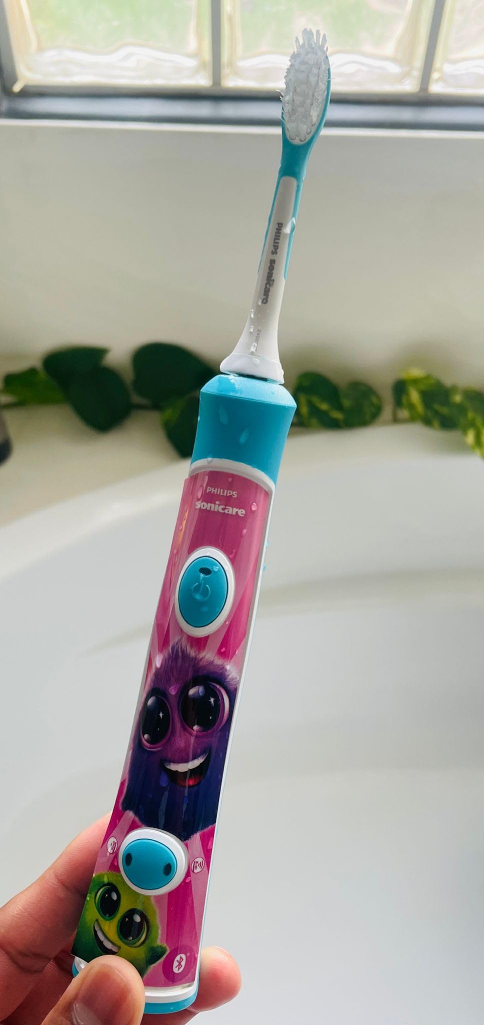 Philips Sonicare for Kids 3+ Bluetooth Connected Rechargeable Electric Power Toothbrush, Interactive for Better Brushing, Turquoise, HX6321/02 customer photo 2