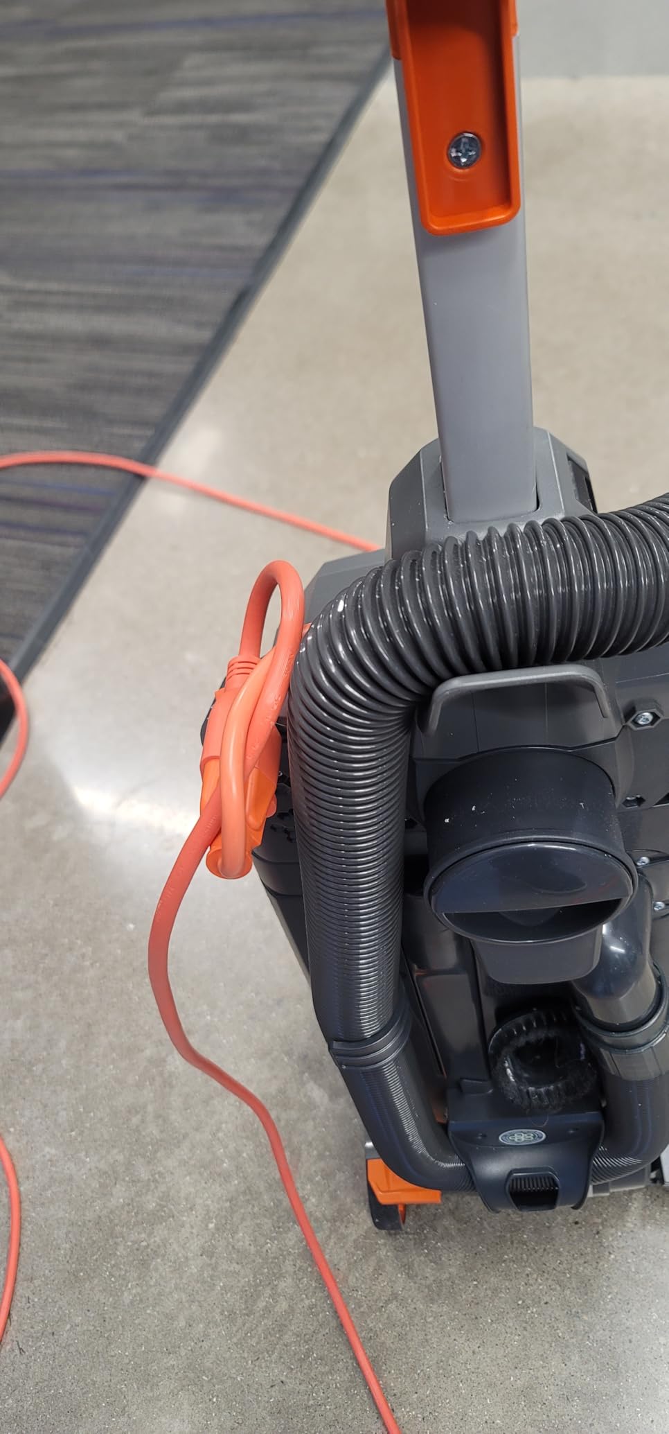 Hoover HushTone Commercial Vacuum Cleaner, 15 Inch, Bagged Upright Vac | Hexaguard HEPA Filter, Traps 99% of Dust, Dirt and Pollens, 40 Foot Cord customer photo 2