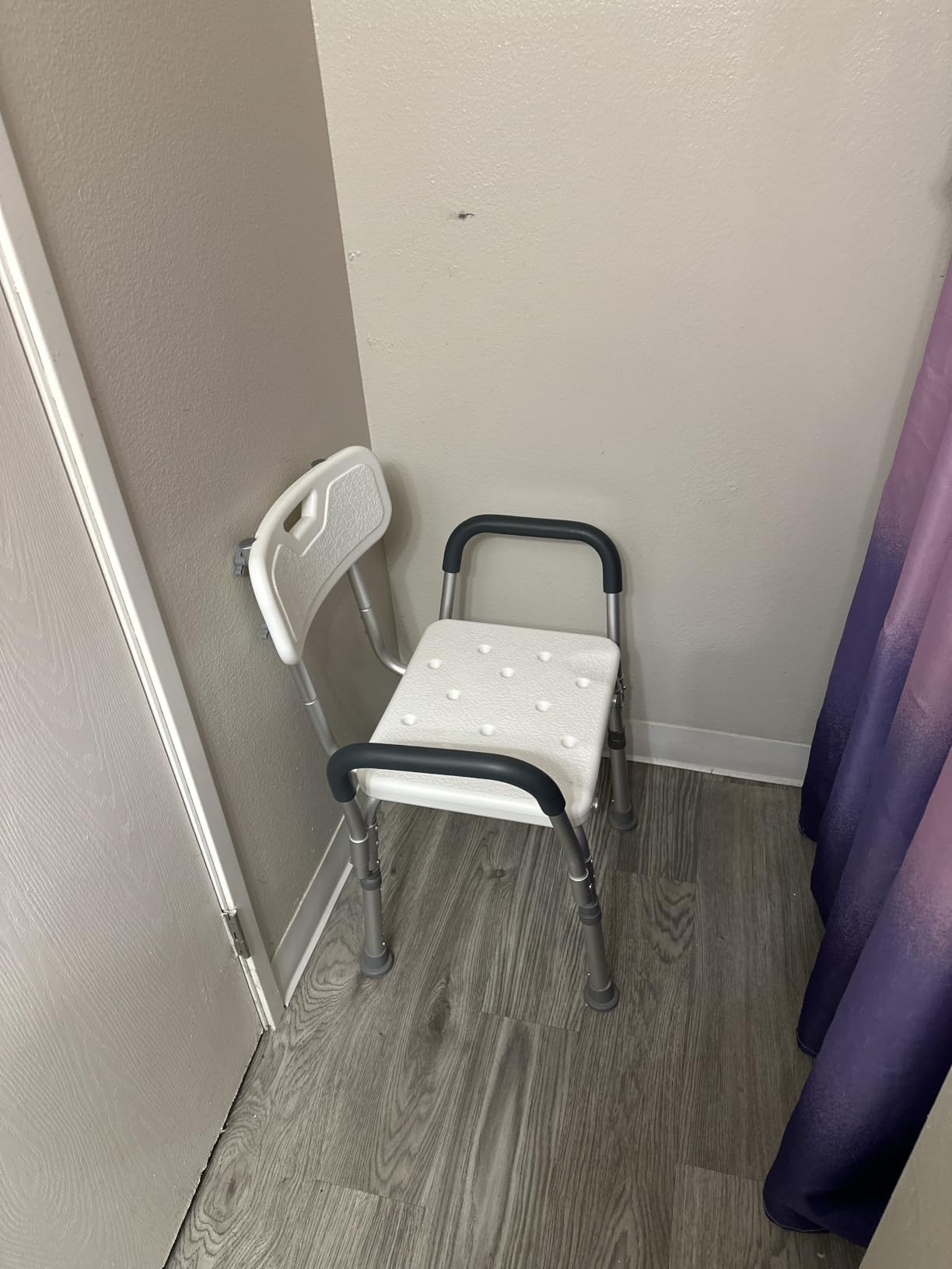 Drive Medical Shower Chair with Back & Padded Arms - Adjustable Height Bath Seat for Safety & Comfort - Lightweight Aluminum Construction- 350 Lb Capacity - White customer photo 2