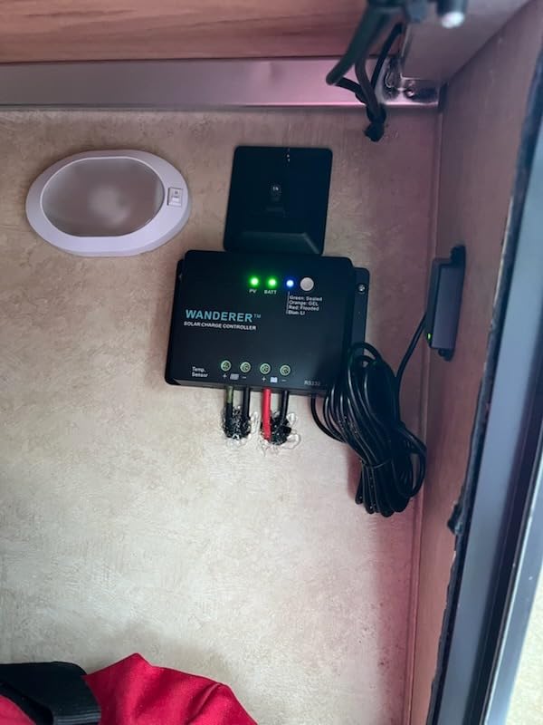 Renogy 200W 12V N-Type RV Solar Panel Kit with Adventurer 30A Controller | Adventurer 30A LCD PWM Charge Controller + Mounting Brackets for RVs, Boats, Trailers, Campers, Marine & Off-Grid Systems customer photo 1
