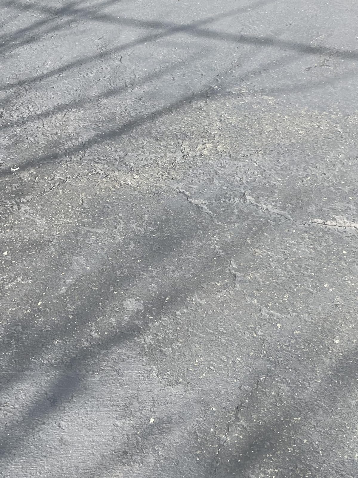Henry HE532410 5 Gallon Driveway Asphalt Resurfacer customer photo 1