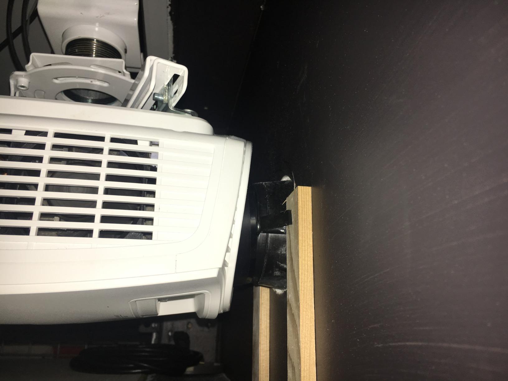 QualGear Pro-AV QG-KIT-CA-3IN-W Projector Mount Kit Accessory Single Joist Ceiling Adapter, 3 inch 1.5 inch, White customer photo 1