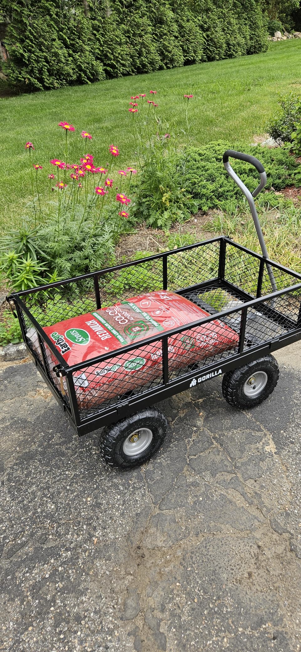 Gorilla Carts 800-Pound Capacity Heavy Duty Steel Mesh Versatile Utility Garden Wagon customer photo 1