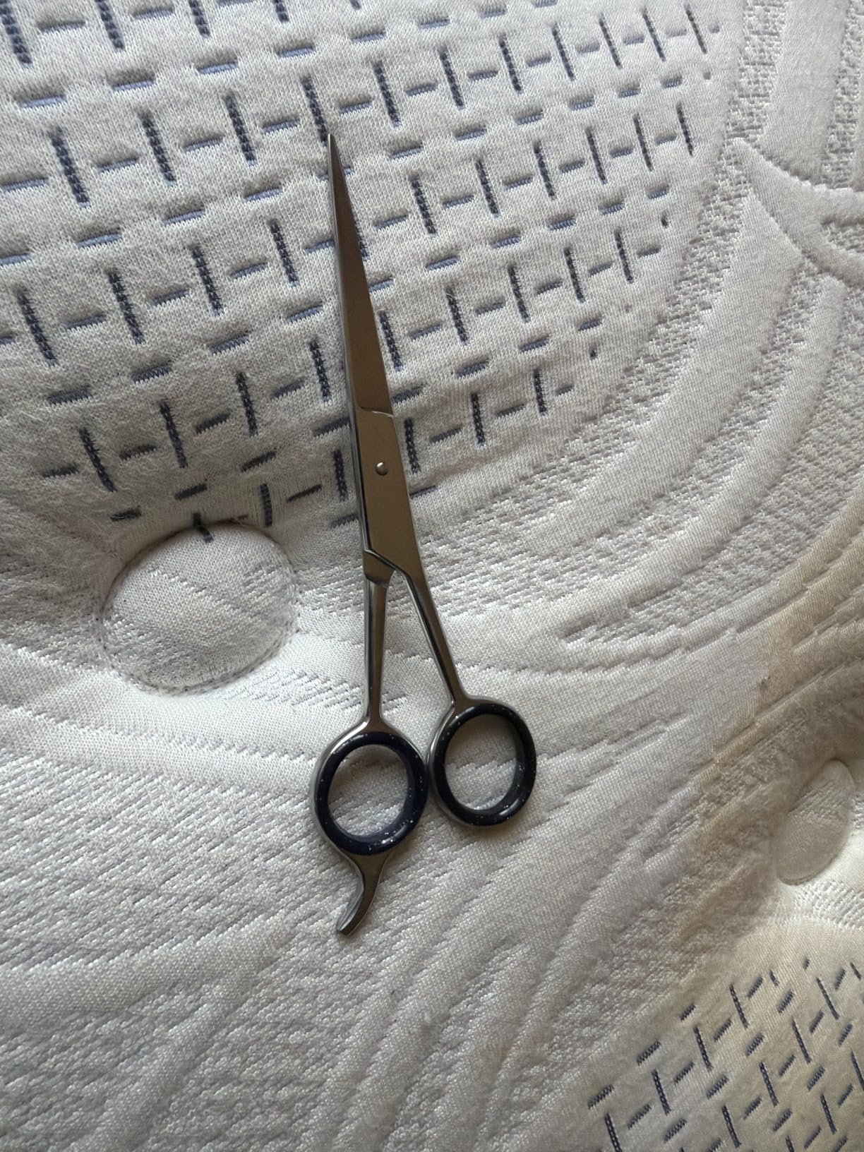 Utopia Care Hair Scissors Professional- 6.5inch Stainless Steel Hair Shears | Professional hair cutting scissors Stainless Steel Blades for Barbers, Stylists & Home Haircuts customer photo 1