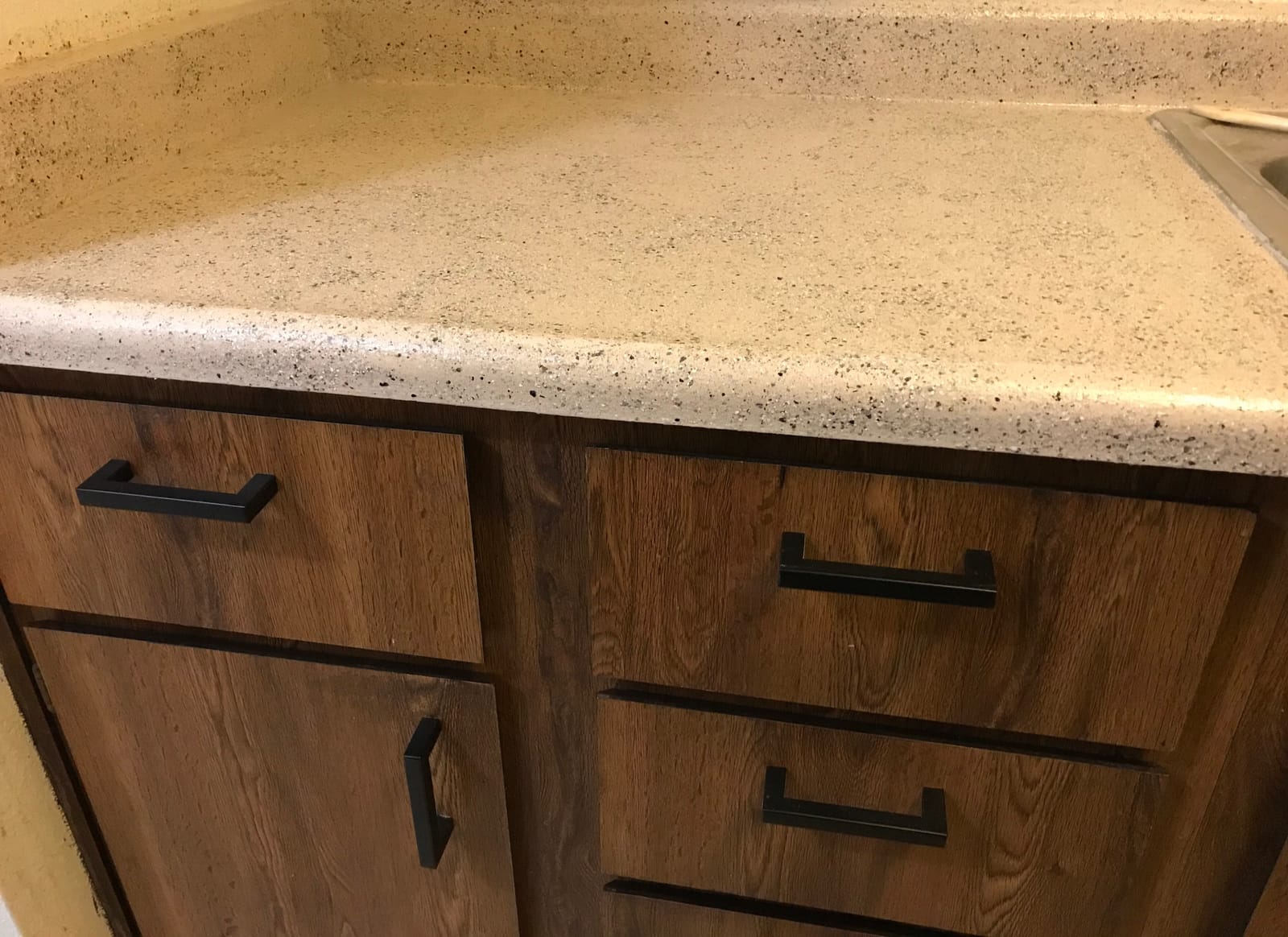 Daich SpreadStone Mineral Select Countertop Finishing Kit (Onyx Fog) customer photo 2