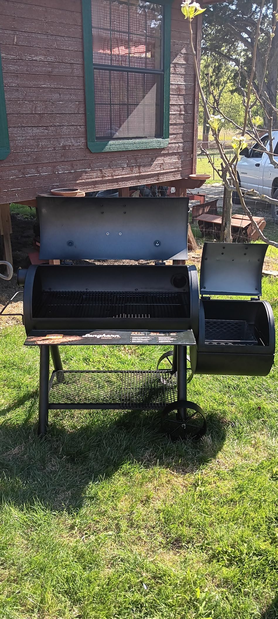 Oklahoma Joe's Longhorn Reverse Flow Offset Charcoal Smoker and Grill, 1060 Sq. In. customer photo 1