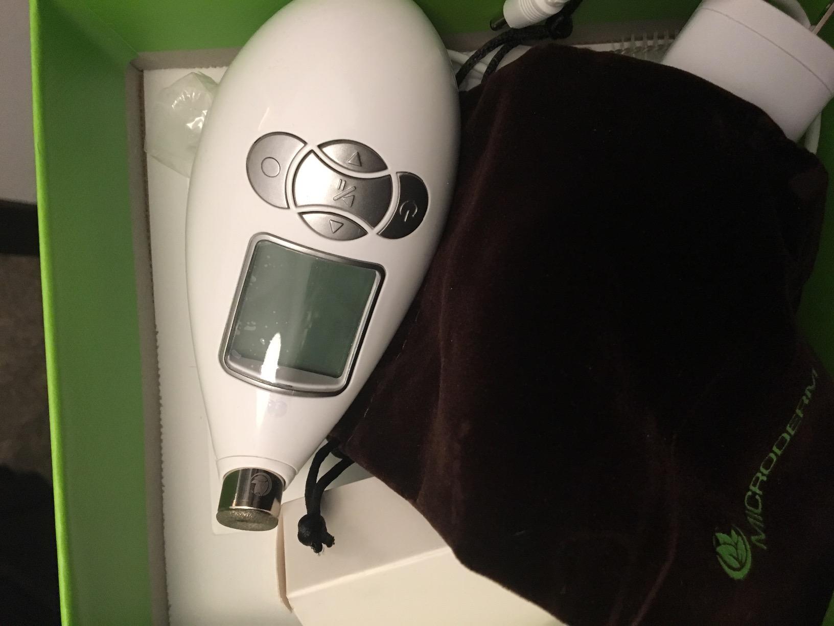 Microderm GLO Diamond Microdermabrasion Machine - Best Gift for Women - Dermabrasion & Anti Aging Wrinkle Skincare - Home Facial Treatment System - Blackhead Remover & Exfoliator for Acne Scars customer photo 1