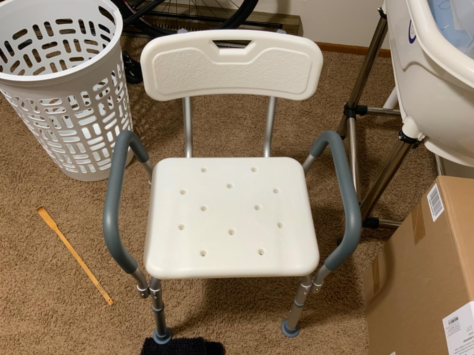 Medline Shower Chair Seat with Padded Armrests and Back | Heavy Duty Shower Chair for Bathtub | Slip Resistant Shower Seat with Adjustable Height | Shower Chair for Inside Shower with 350 lb Capacity customer photo 1